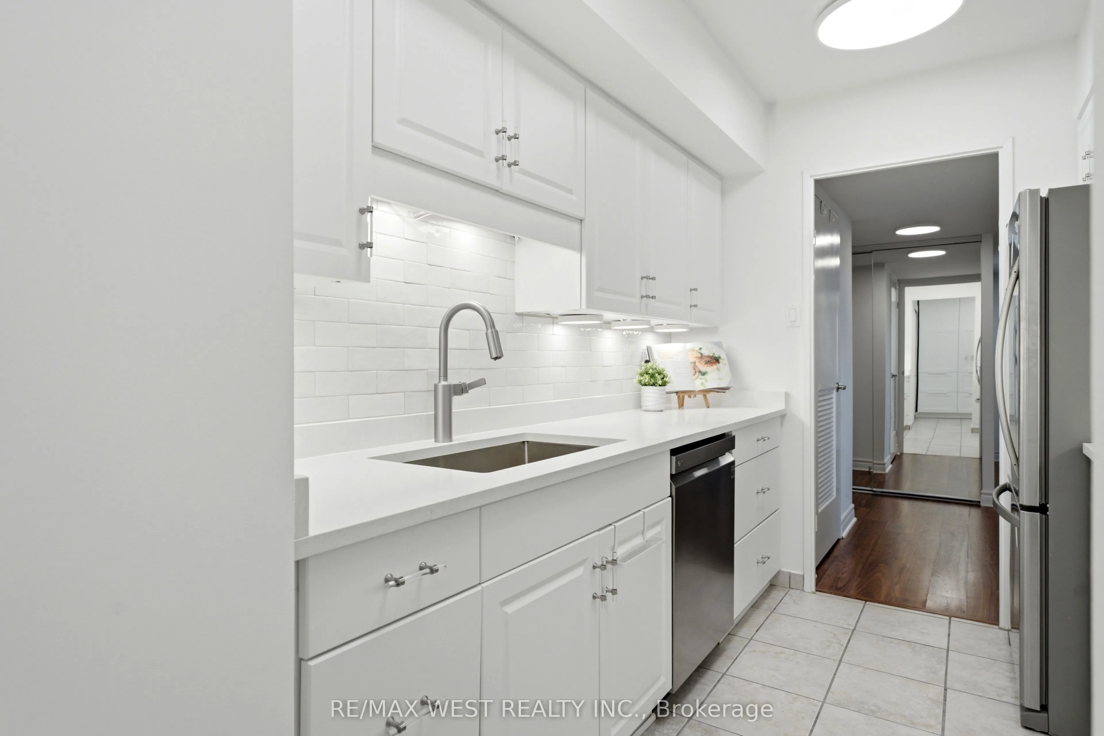 1300 Bloor Street #504