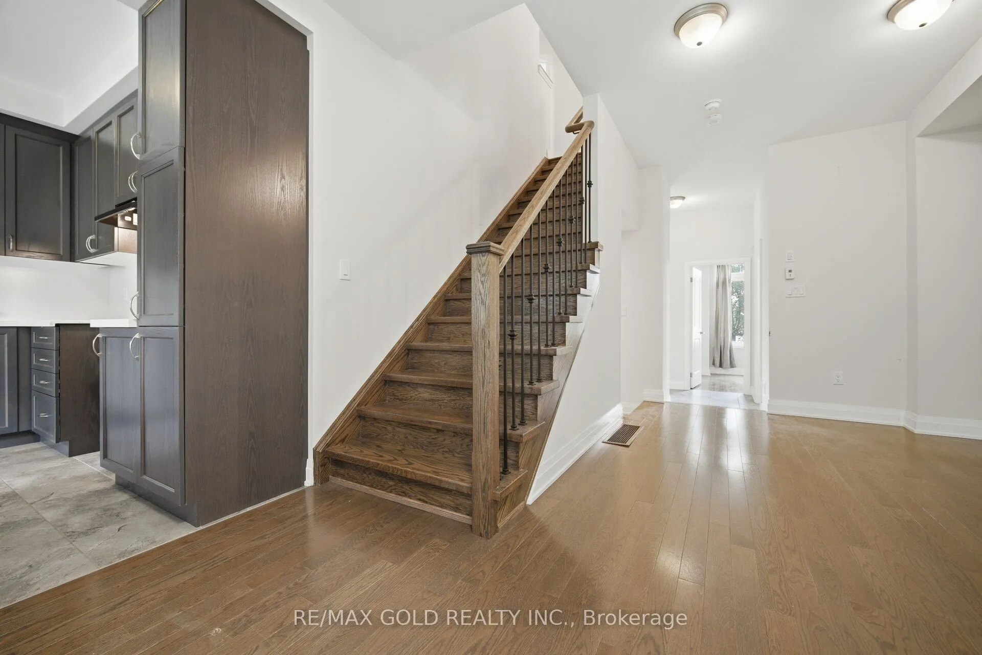 9 Oliana Way