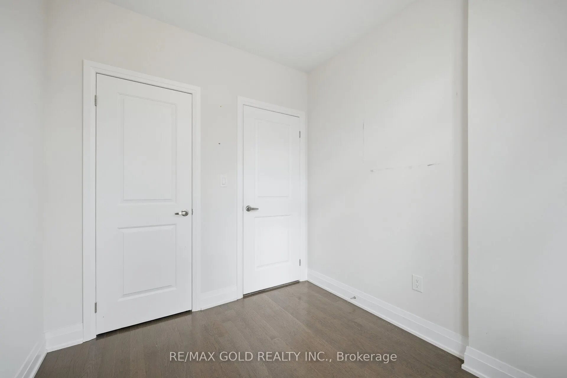 9 Oliana Way