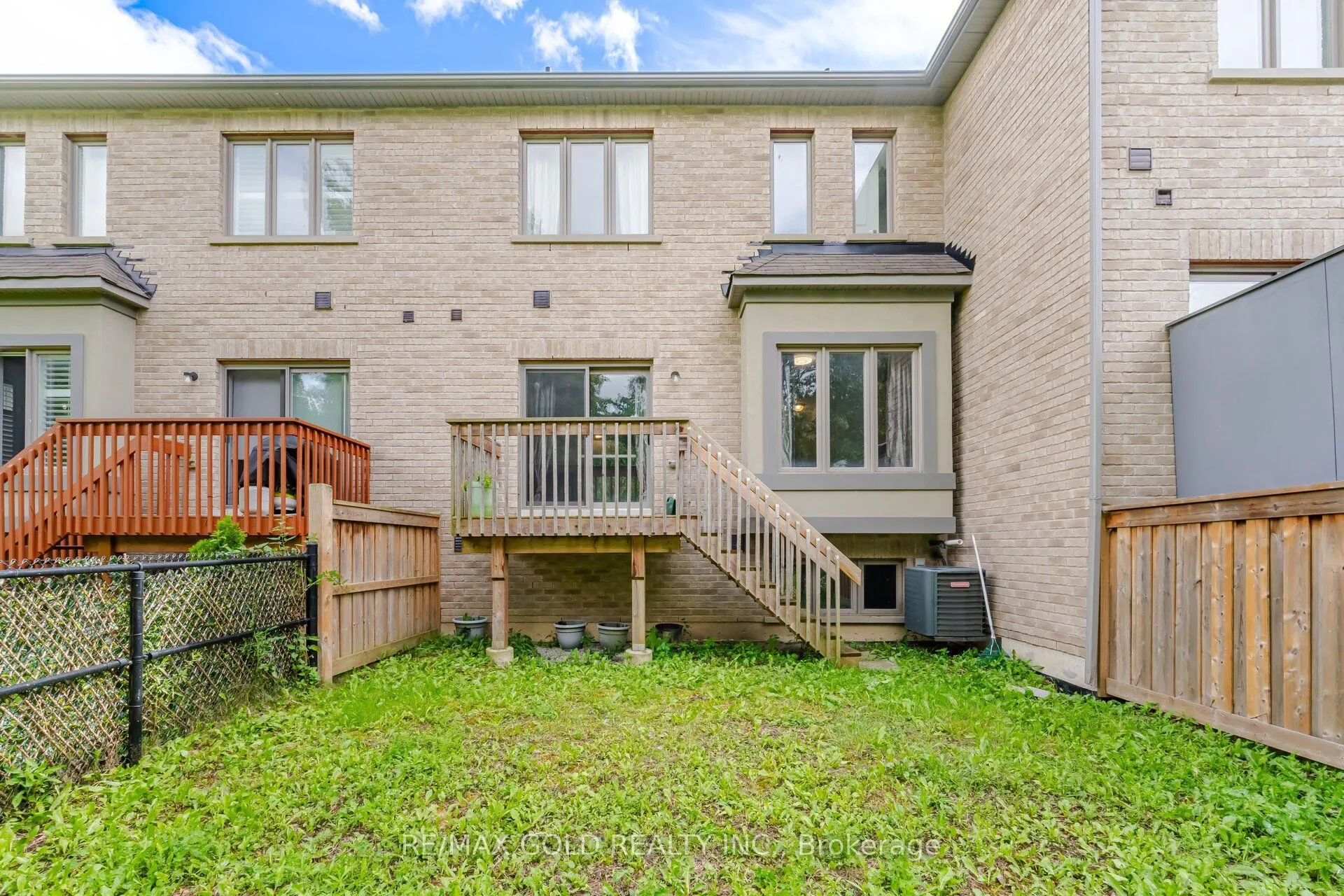 9 Oliana Way