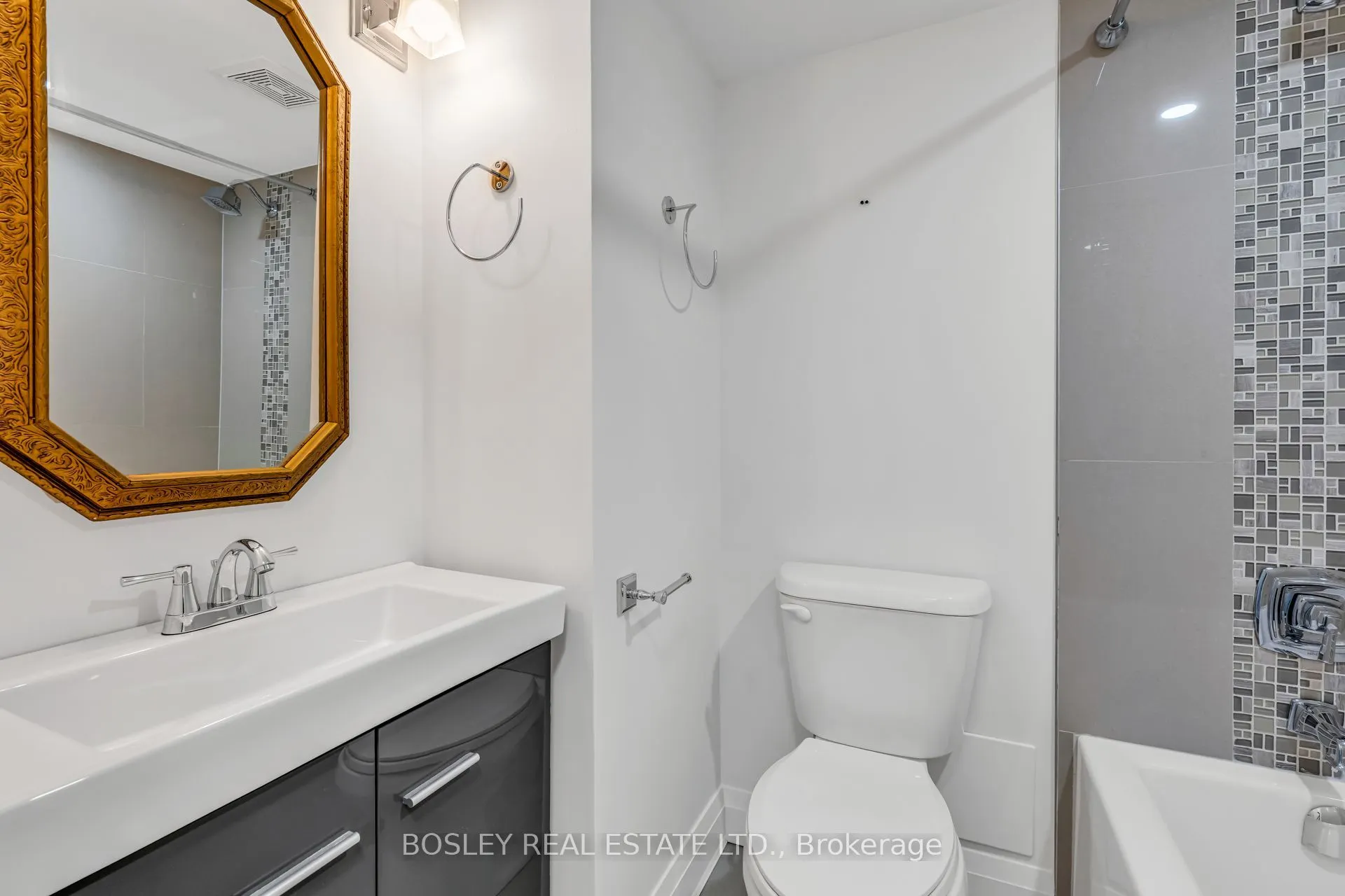 966 Inverhouse Drive #112