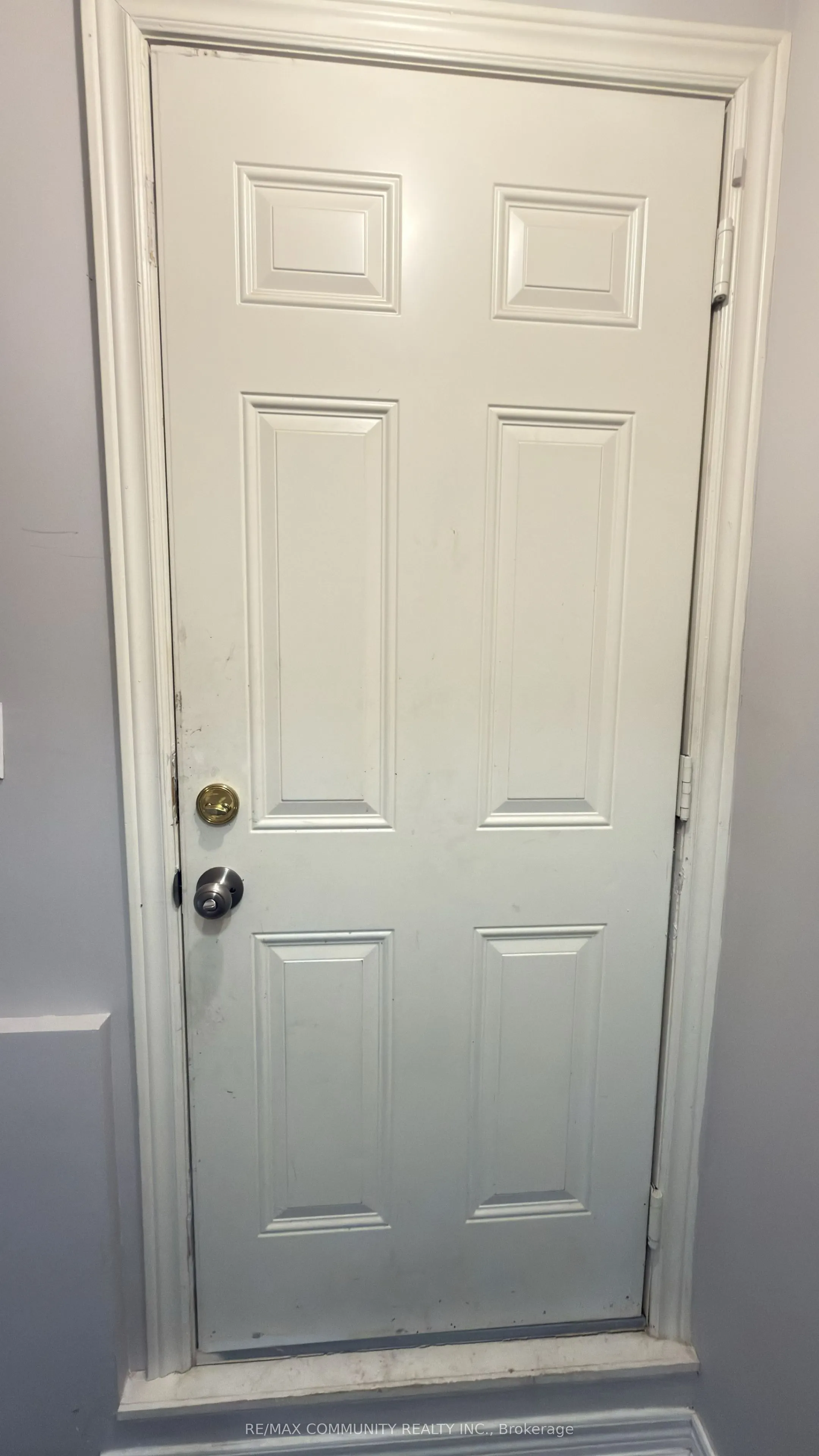 3336 Stoney Crescent