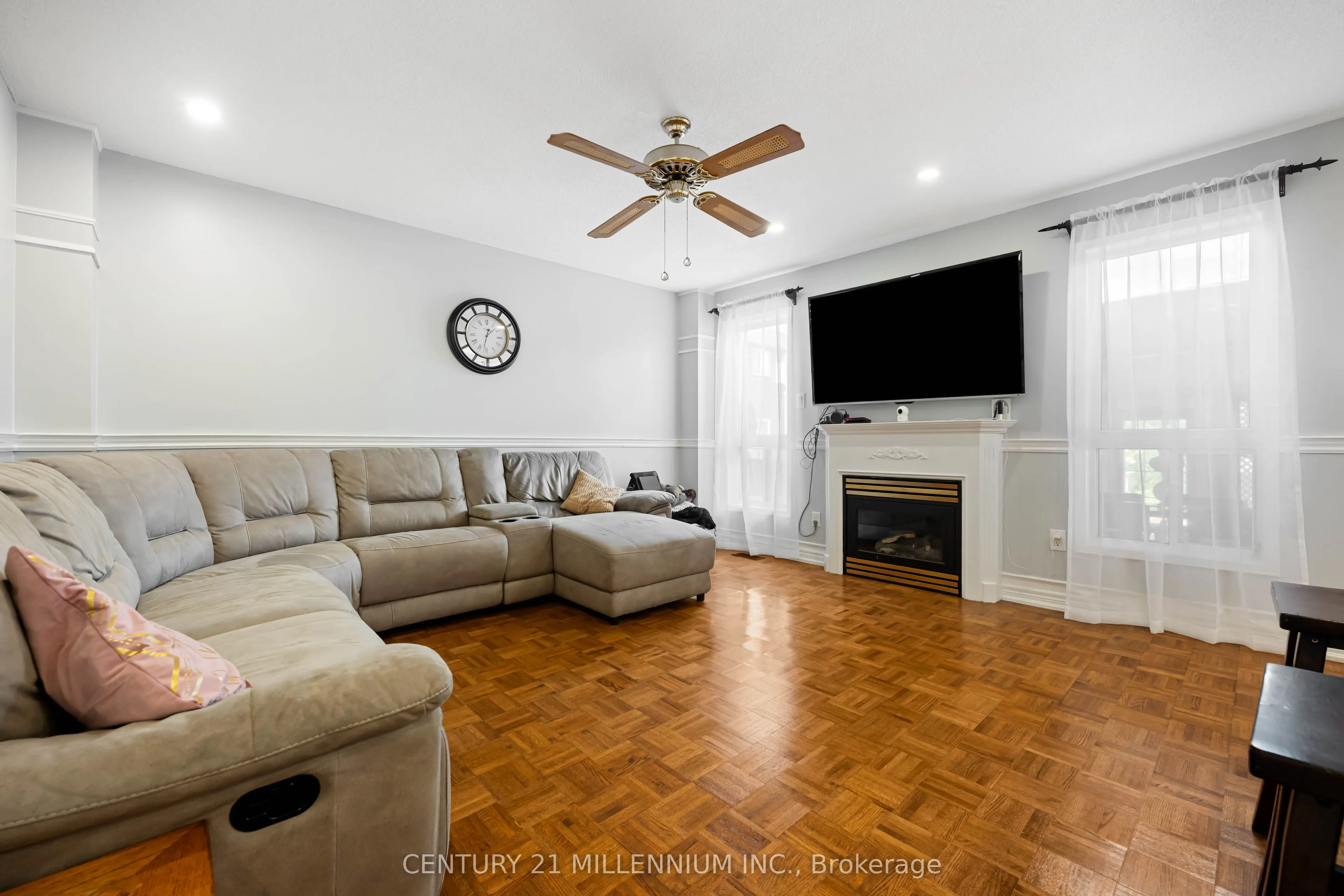 33 Fletchers Creek Boulevard