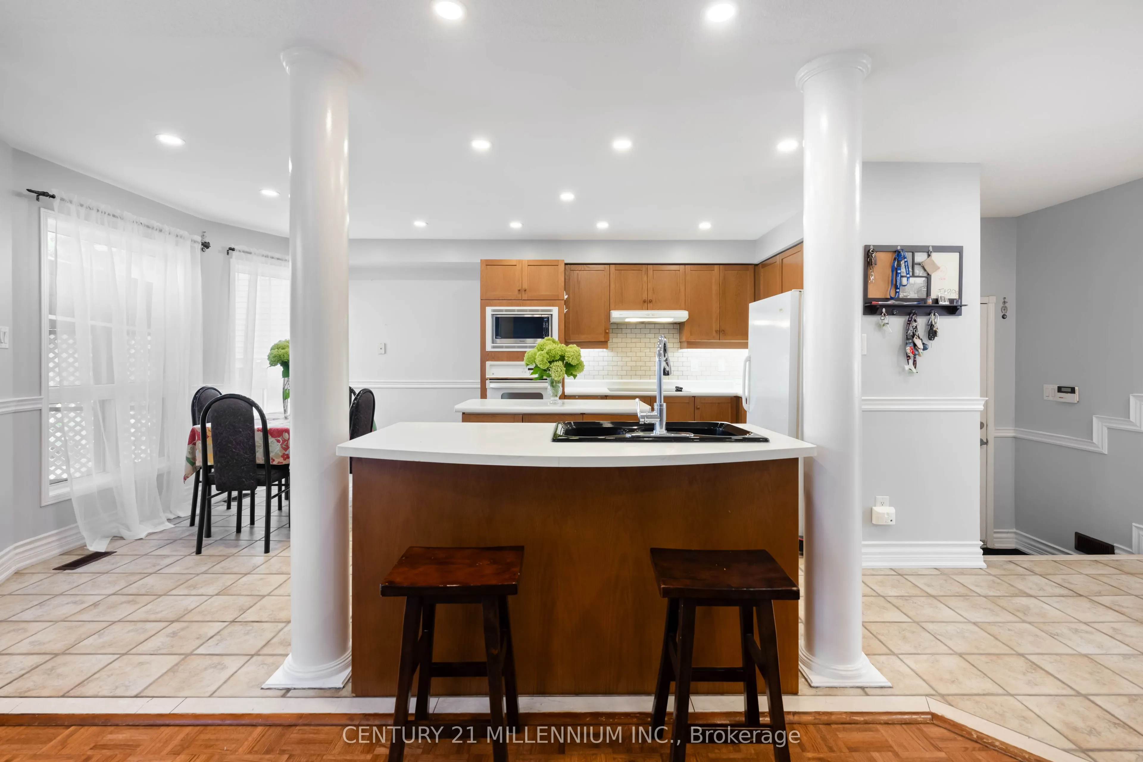 33 Fletchers Creek Boulevard