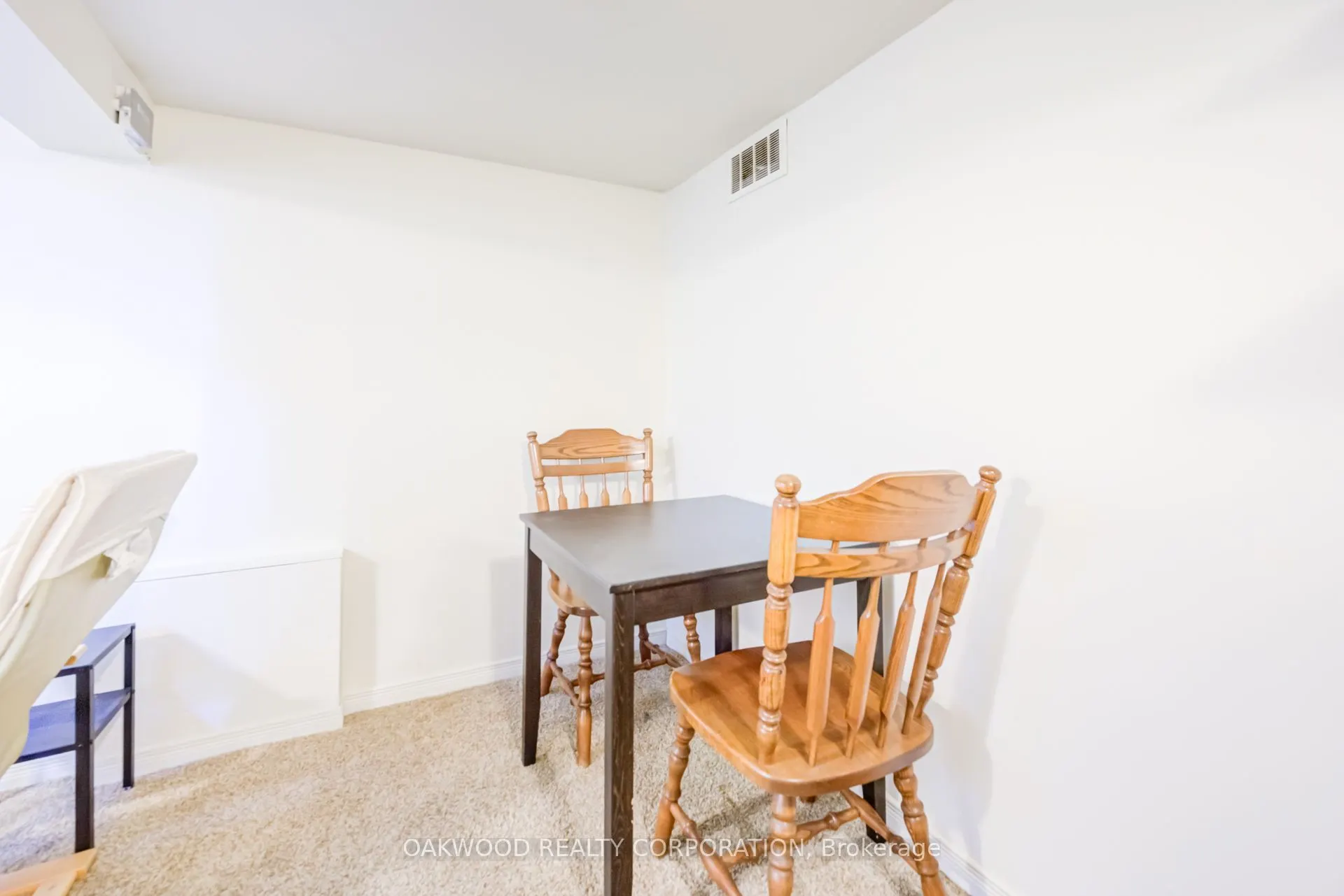 2449 ST CLAIR Avenue W