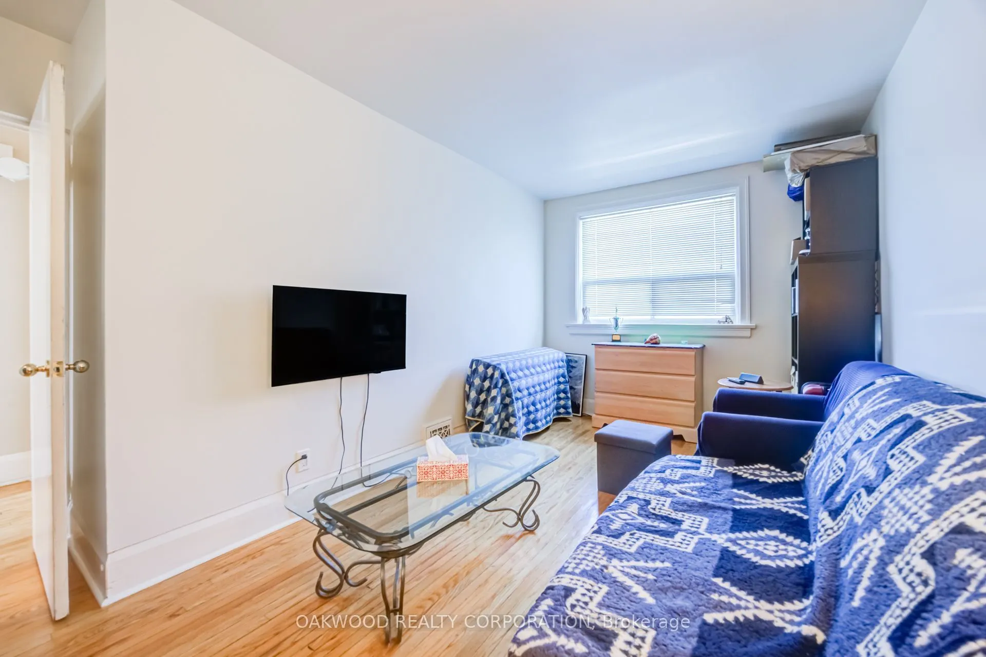 2449 ST CLAIR Avenue W