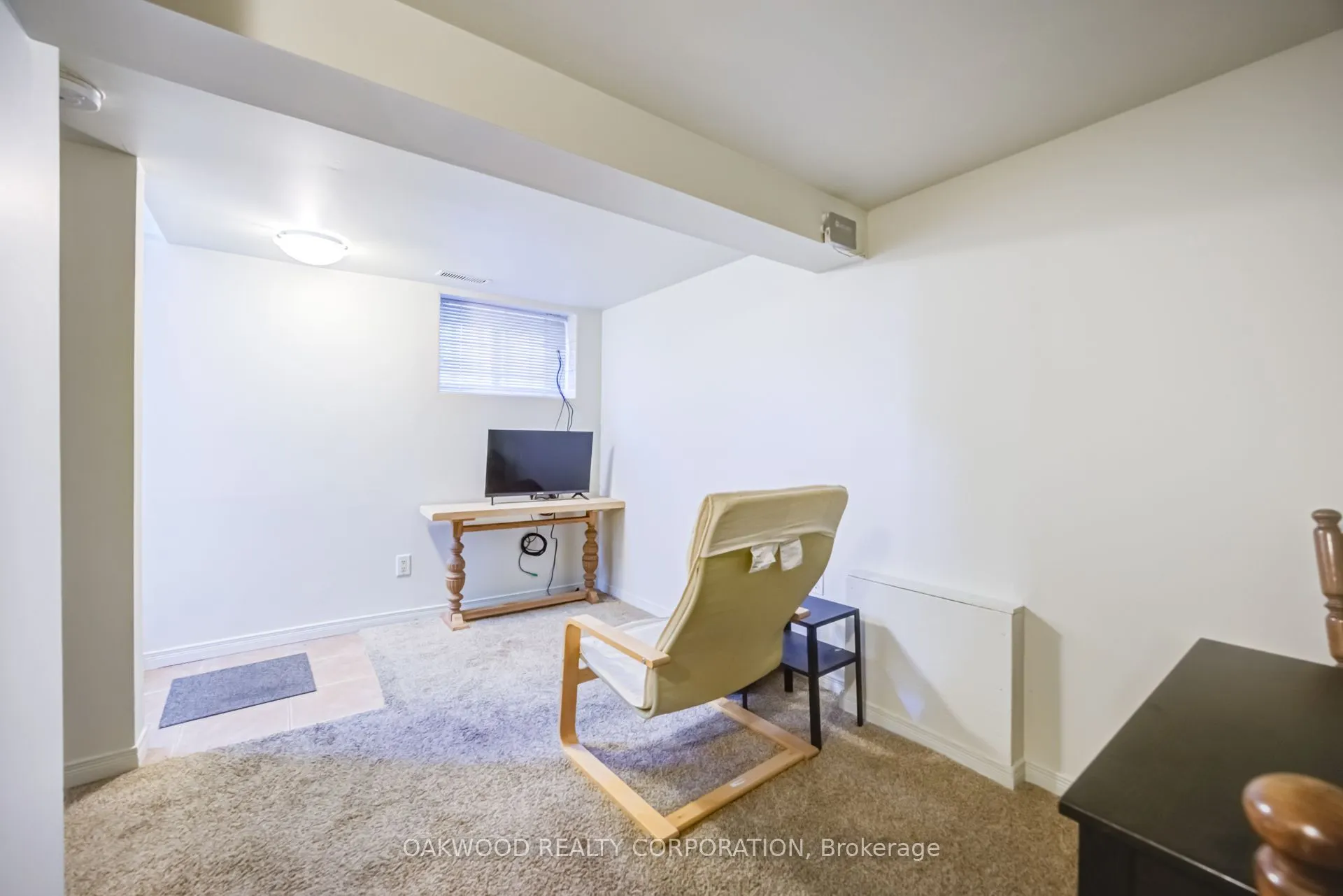 2449 ST CLAIR Avenue W