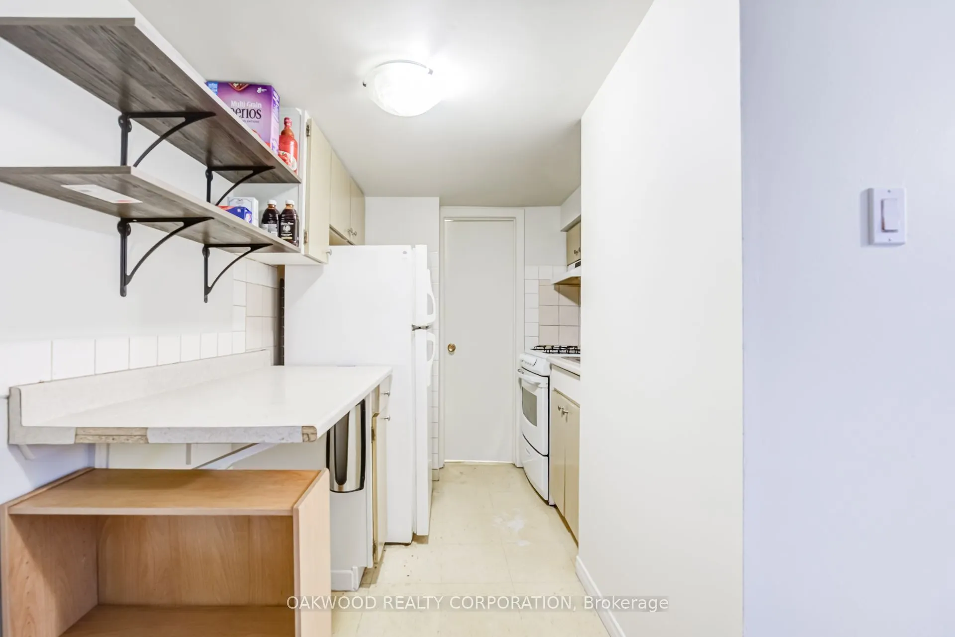 2449 ST CLAIR Avenue W
