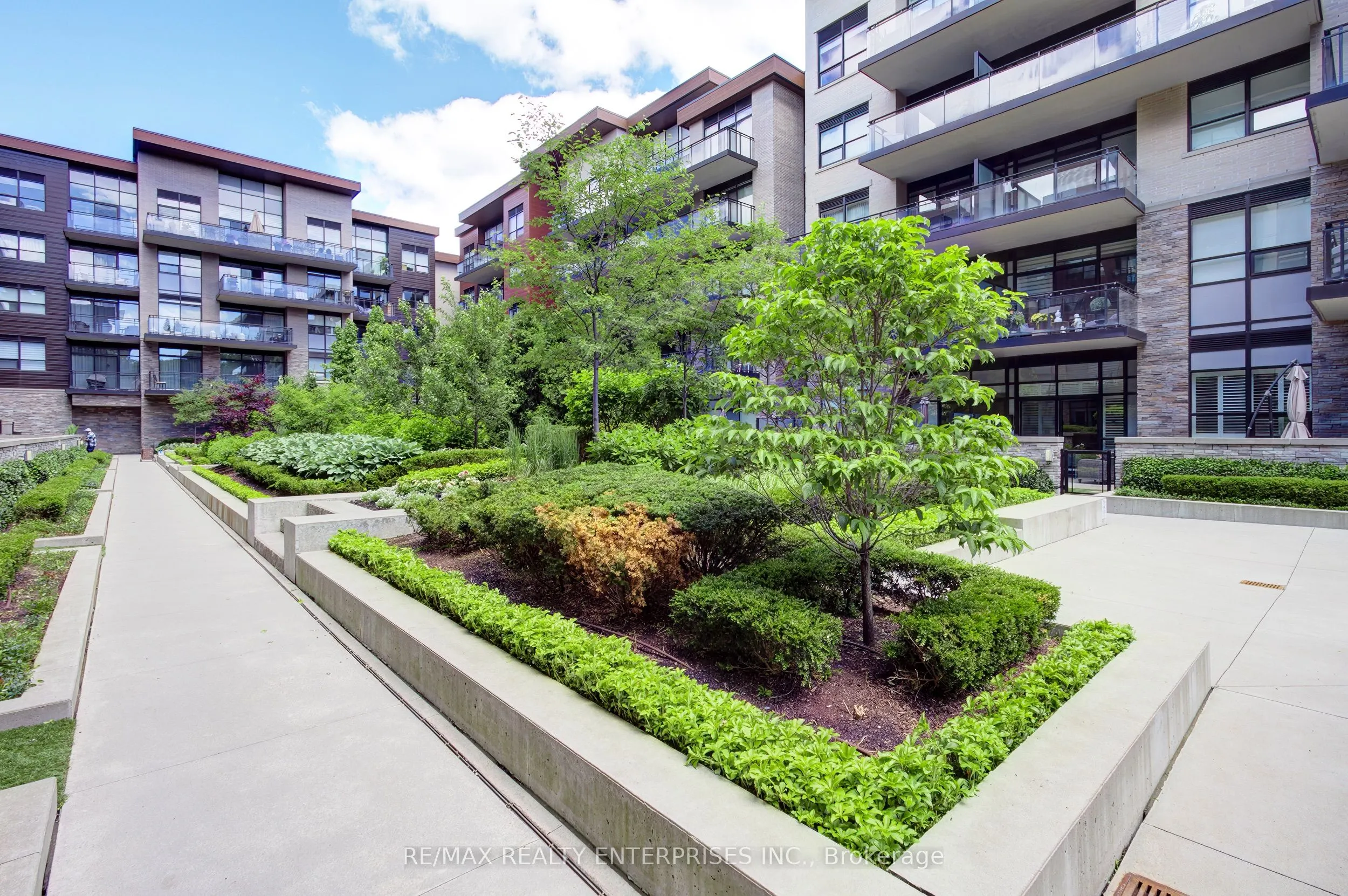 1575 Lakeshore Road W #GR45