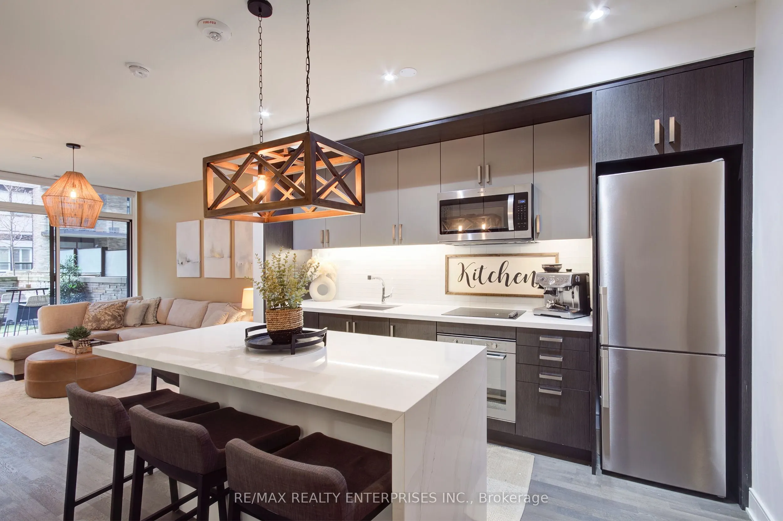 1575 Lakeshore Road W #GR45