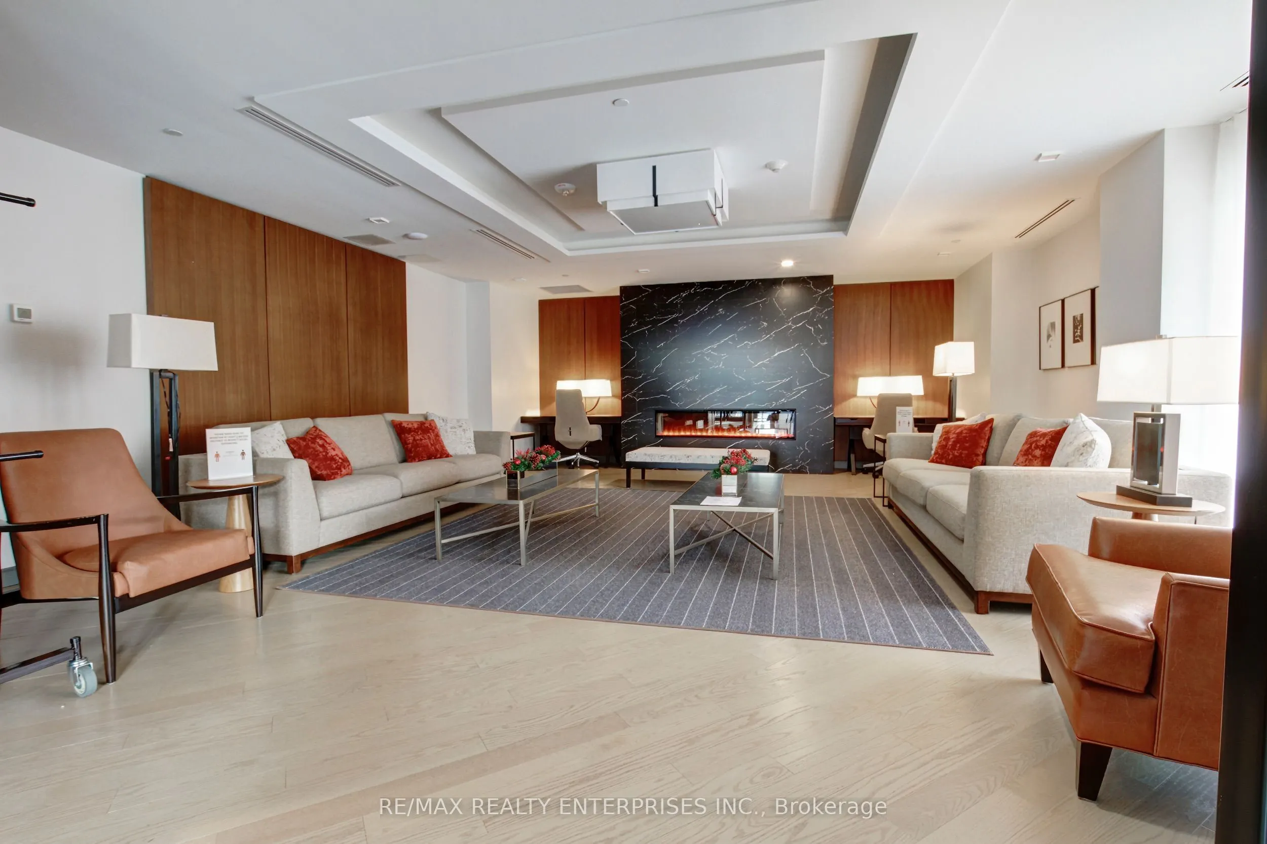 1575 Lakeshore Road W #GR45