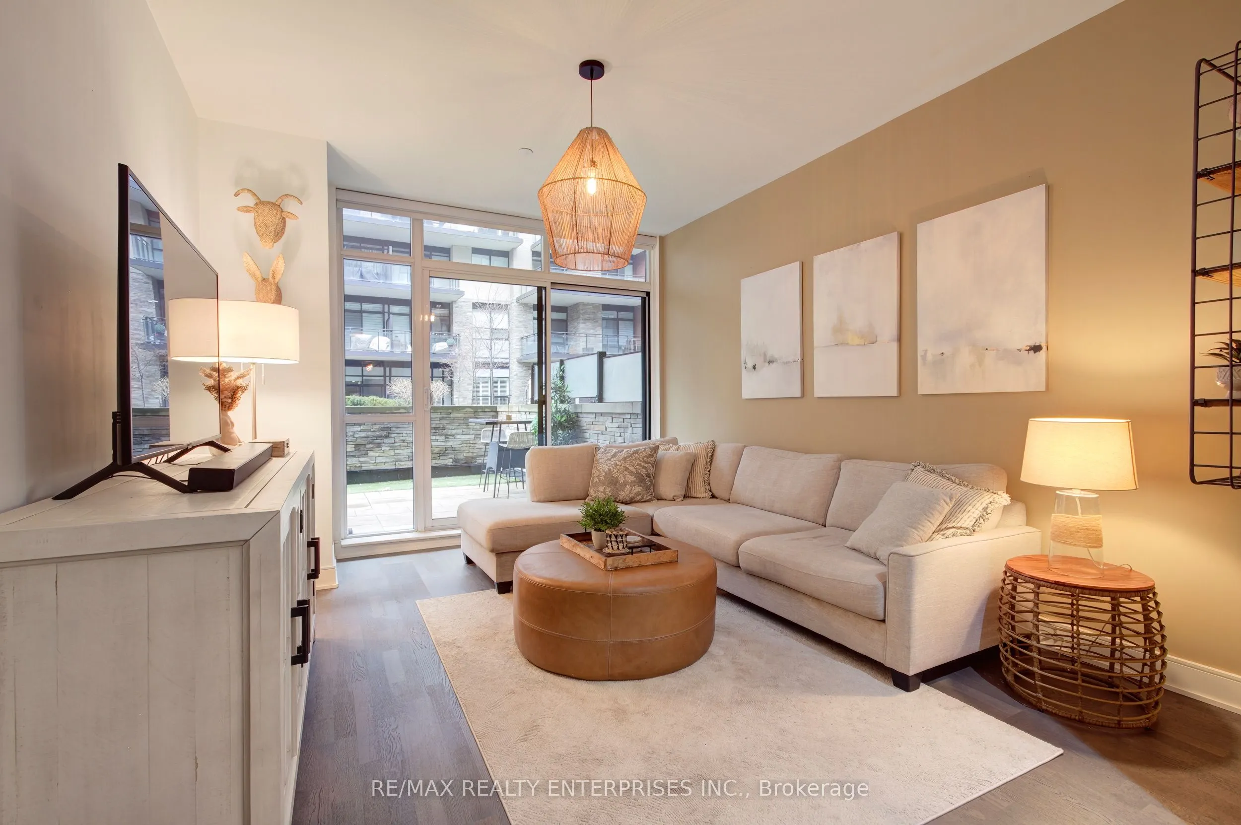 1575 Lakeshore Road W #GR45