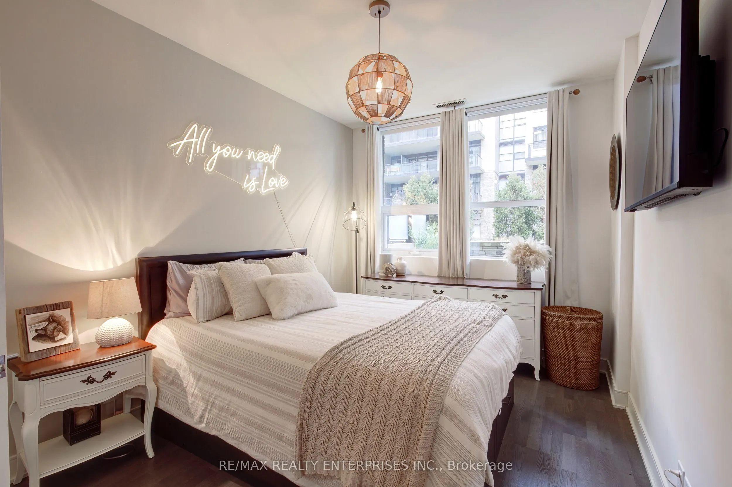 1575 Lakeshore Road W #GR45