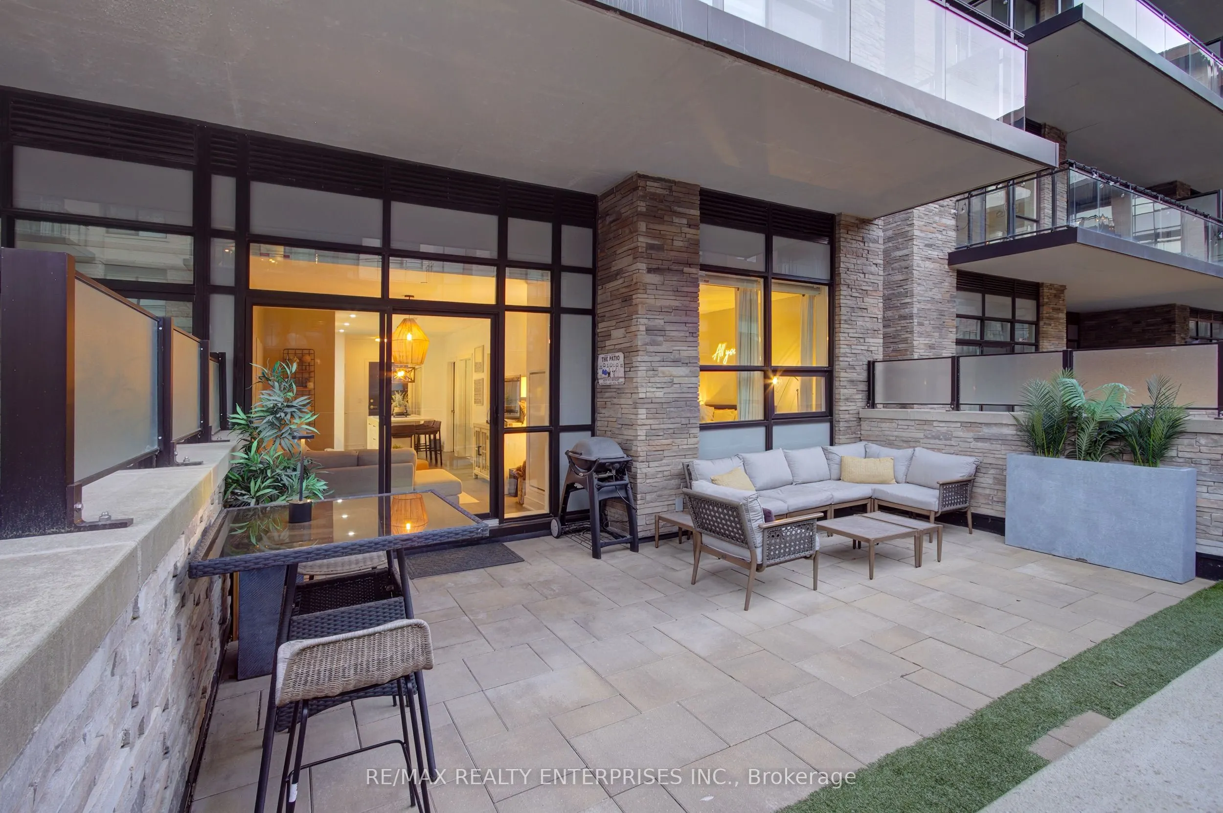 1575 Lakeshore Road W #GR45