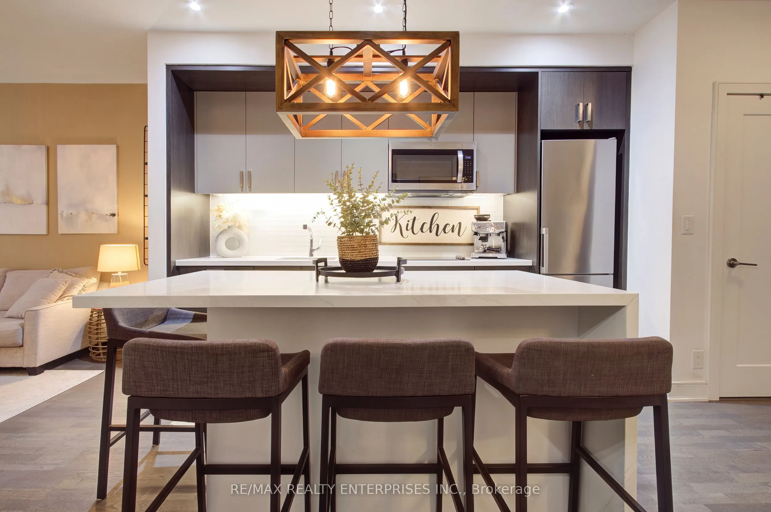 1575 Lakeshore Road W #GR45