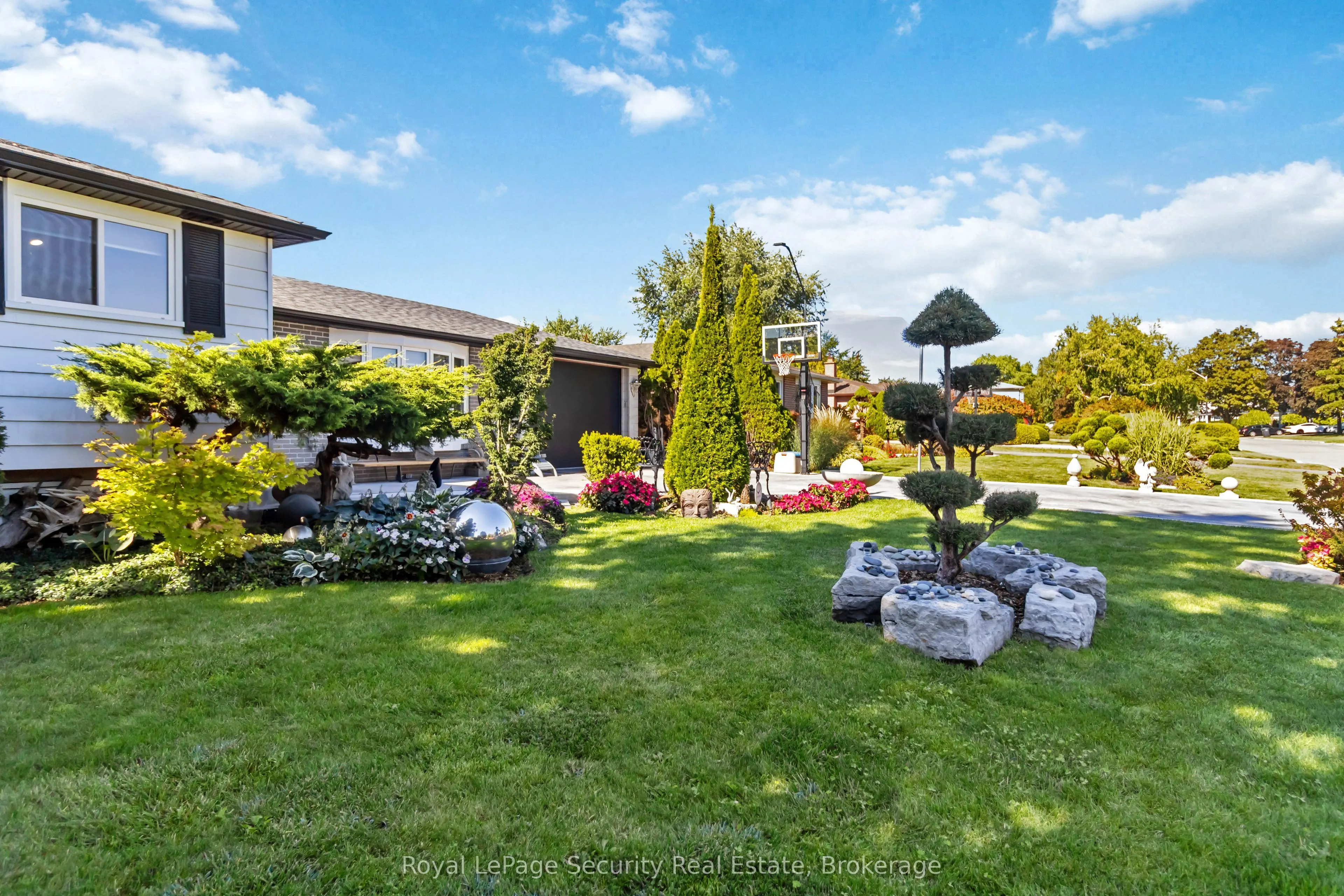 53 Dunblaine Crescent