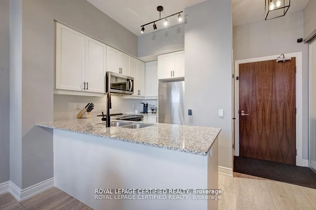 1050 Main Street E #114
