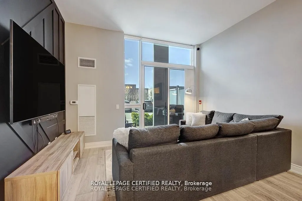 1050 Main Street E #114