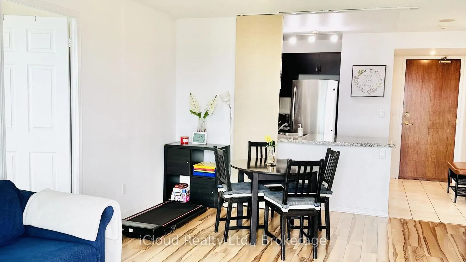 4900 Glen Erin Drive #1507