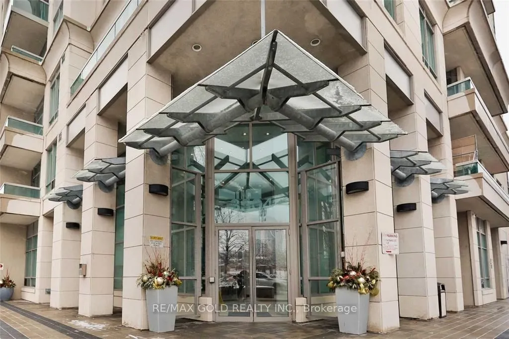 3504 Hurontario Street #807