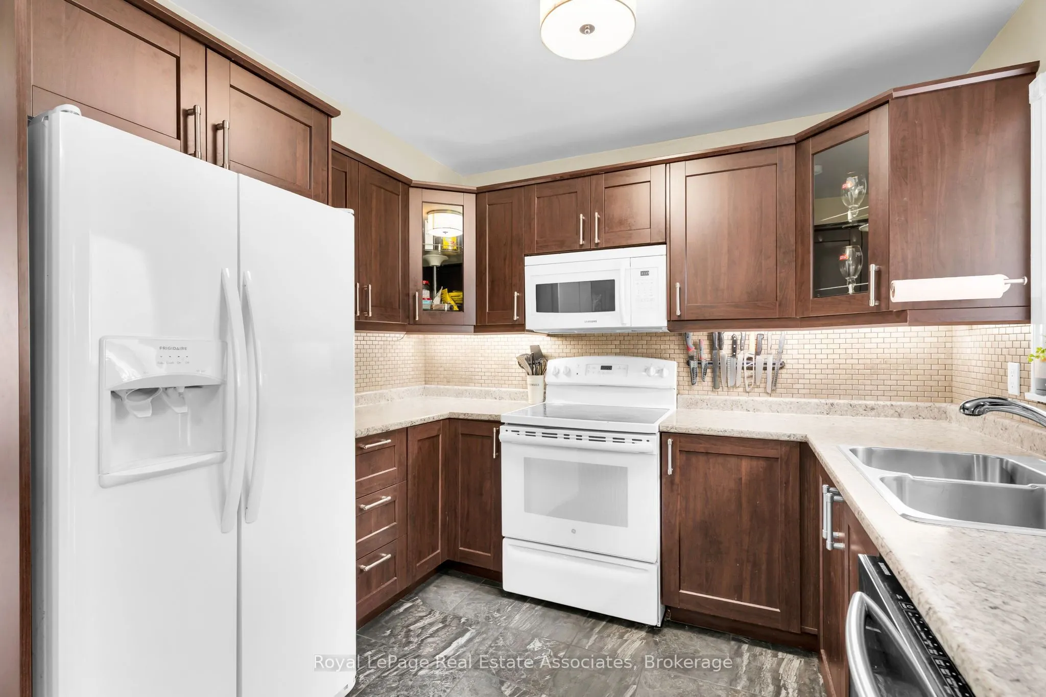 81 Glenmore Crescent