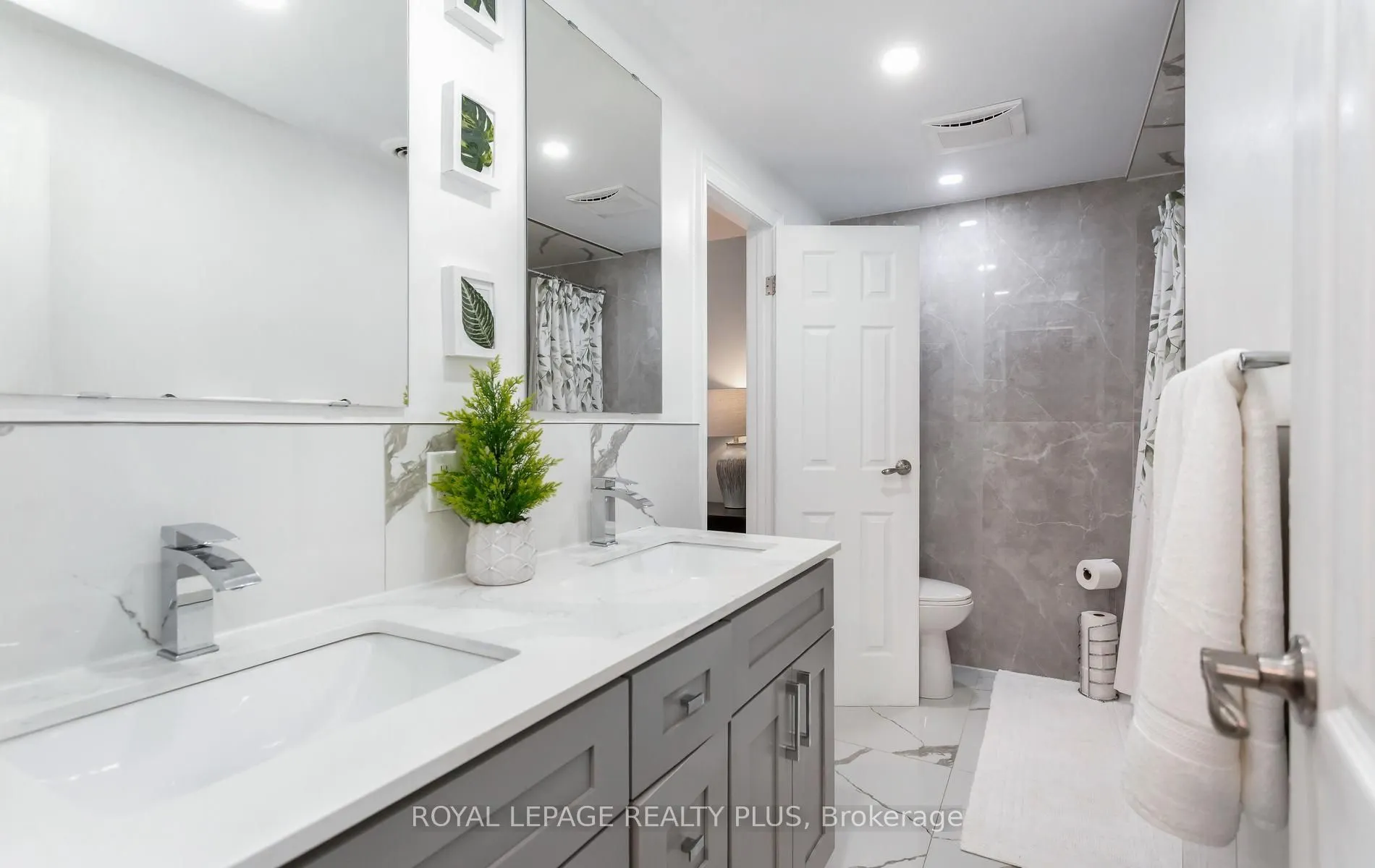 2380 Bromsgrove Road #26