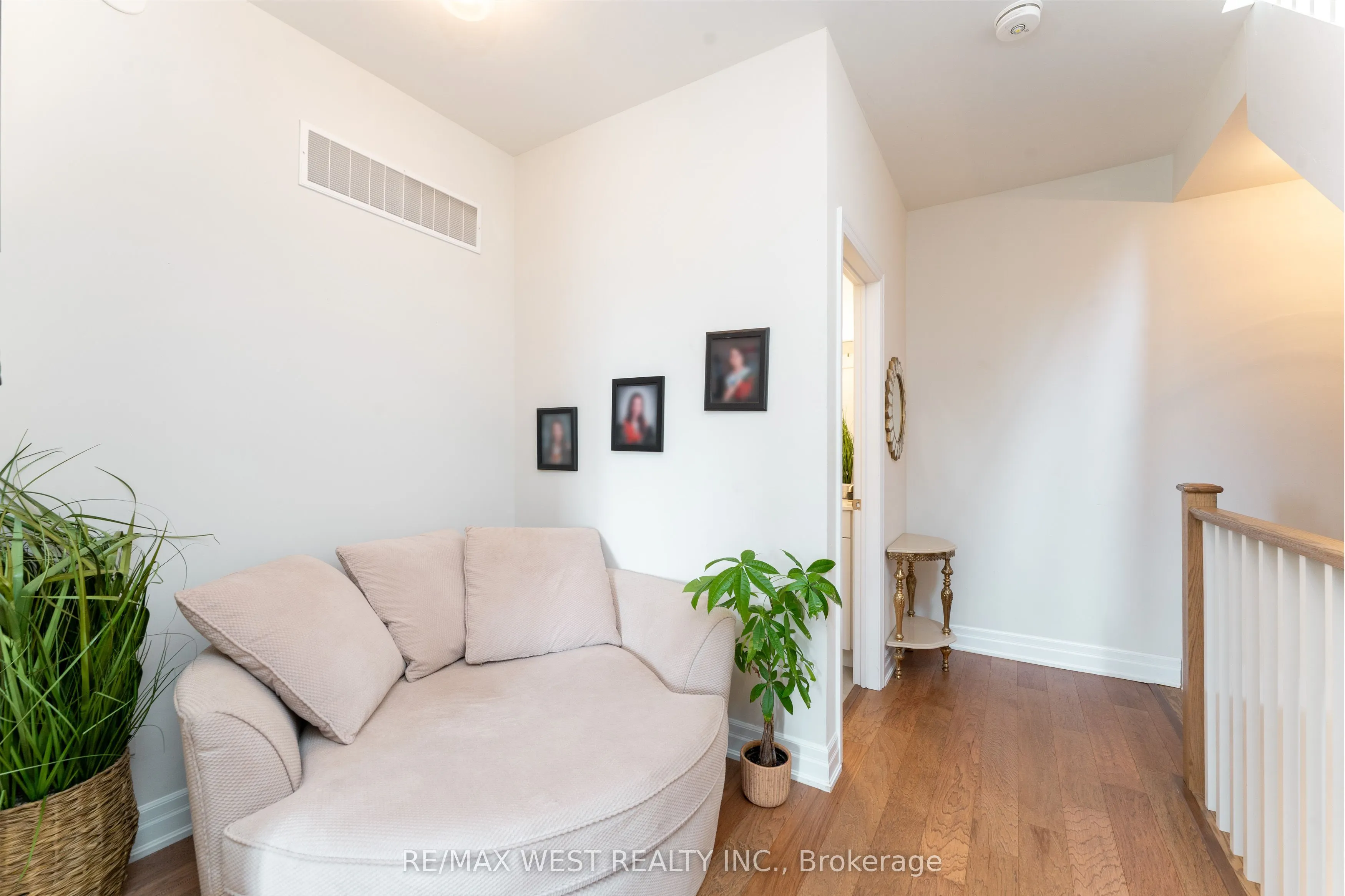 1180 Cawthra Road #105