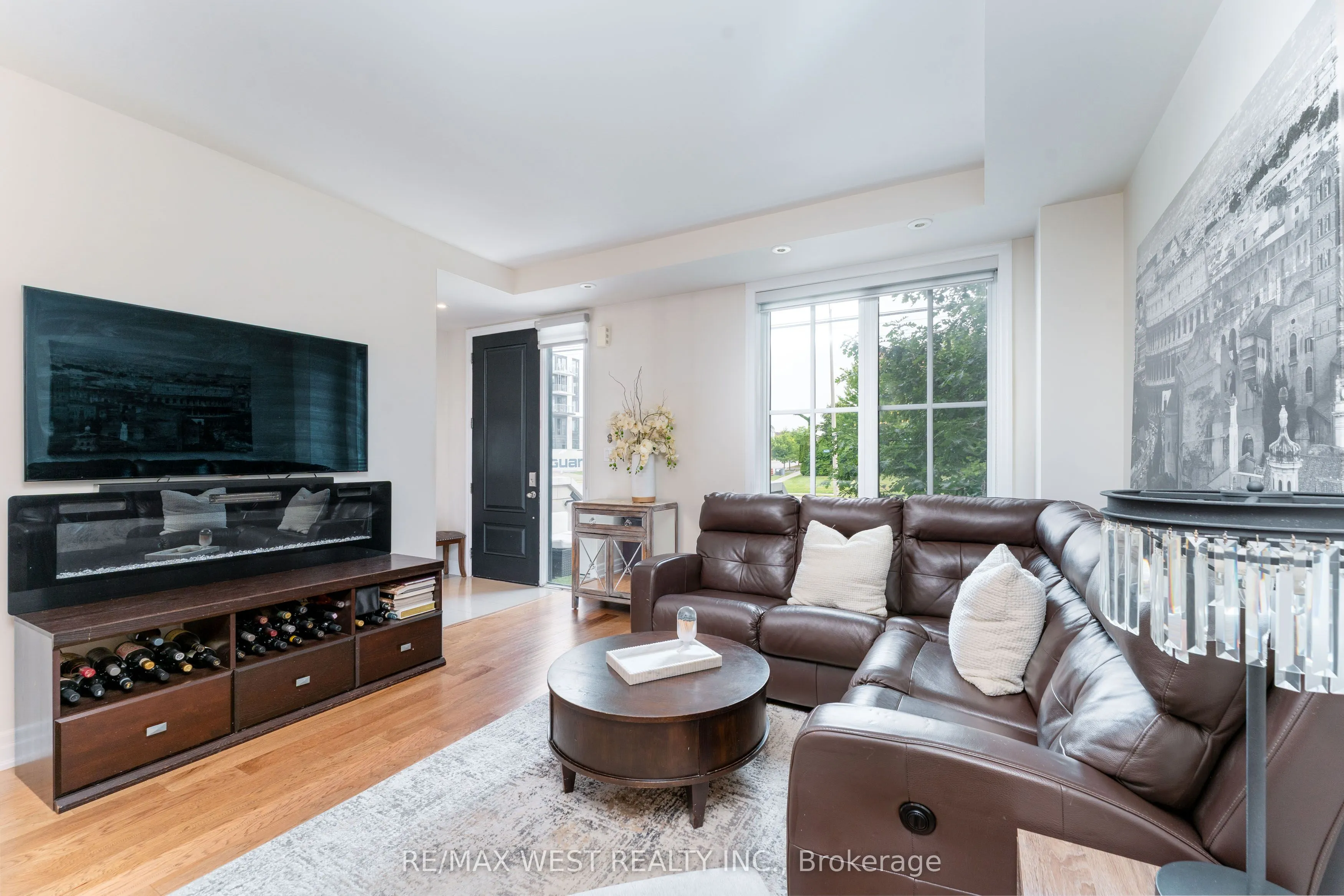 1180 Cawthra Road #105