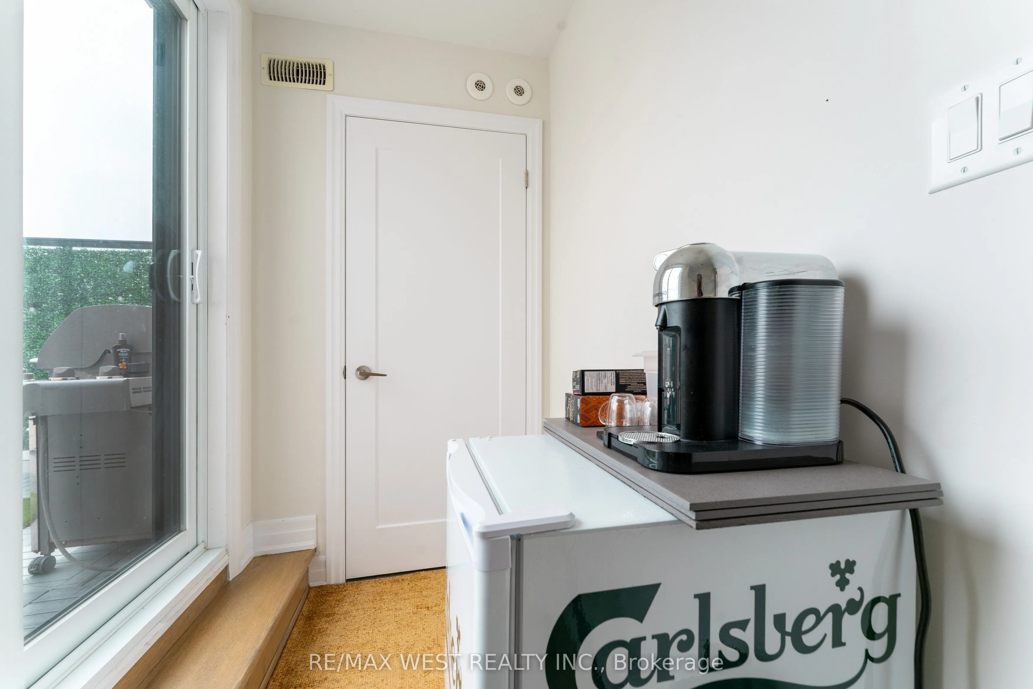 1180 Cawthra Road #105