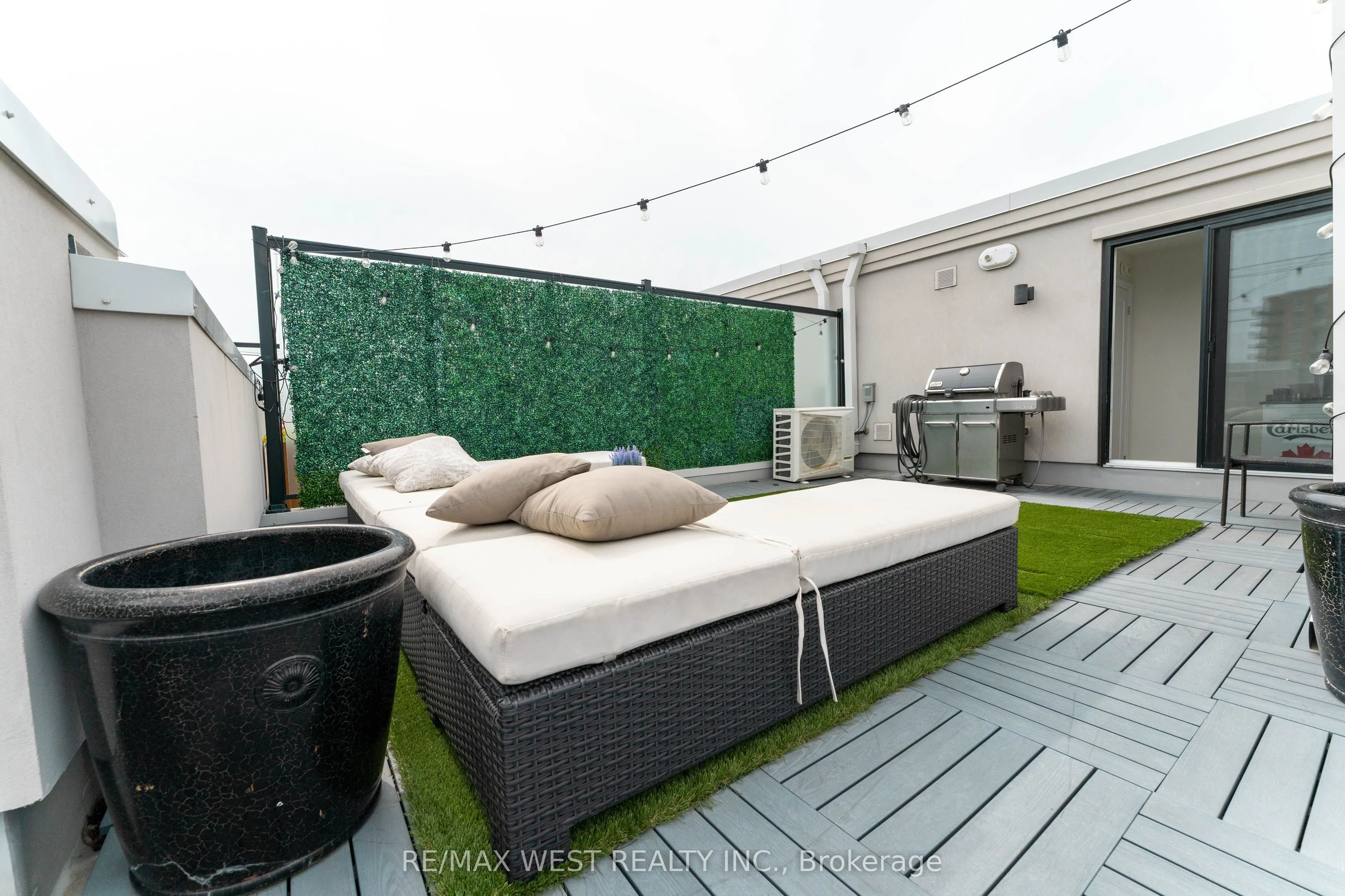 1180 Cawthra Road #105