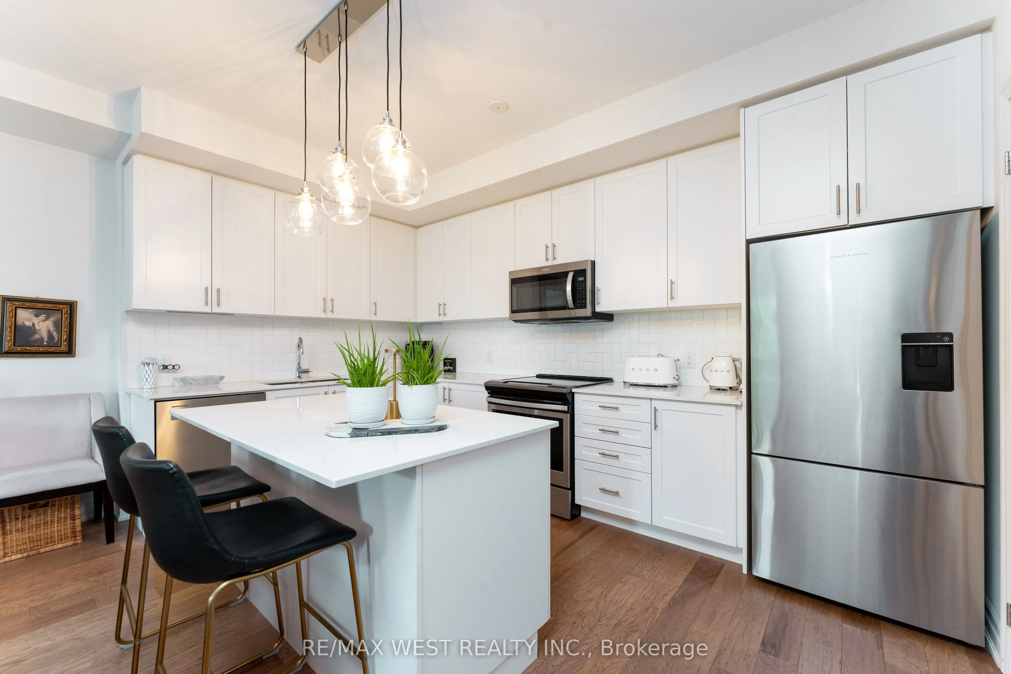 1180 Cawthra Road #105