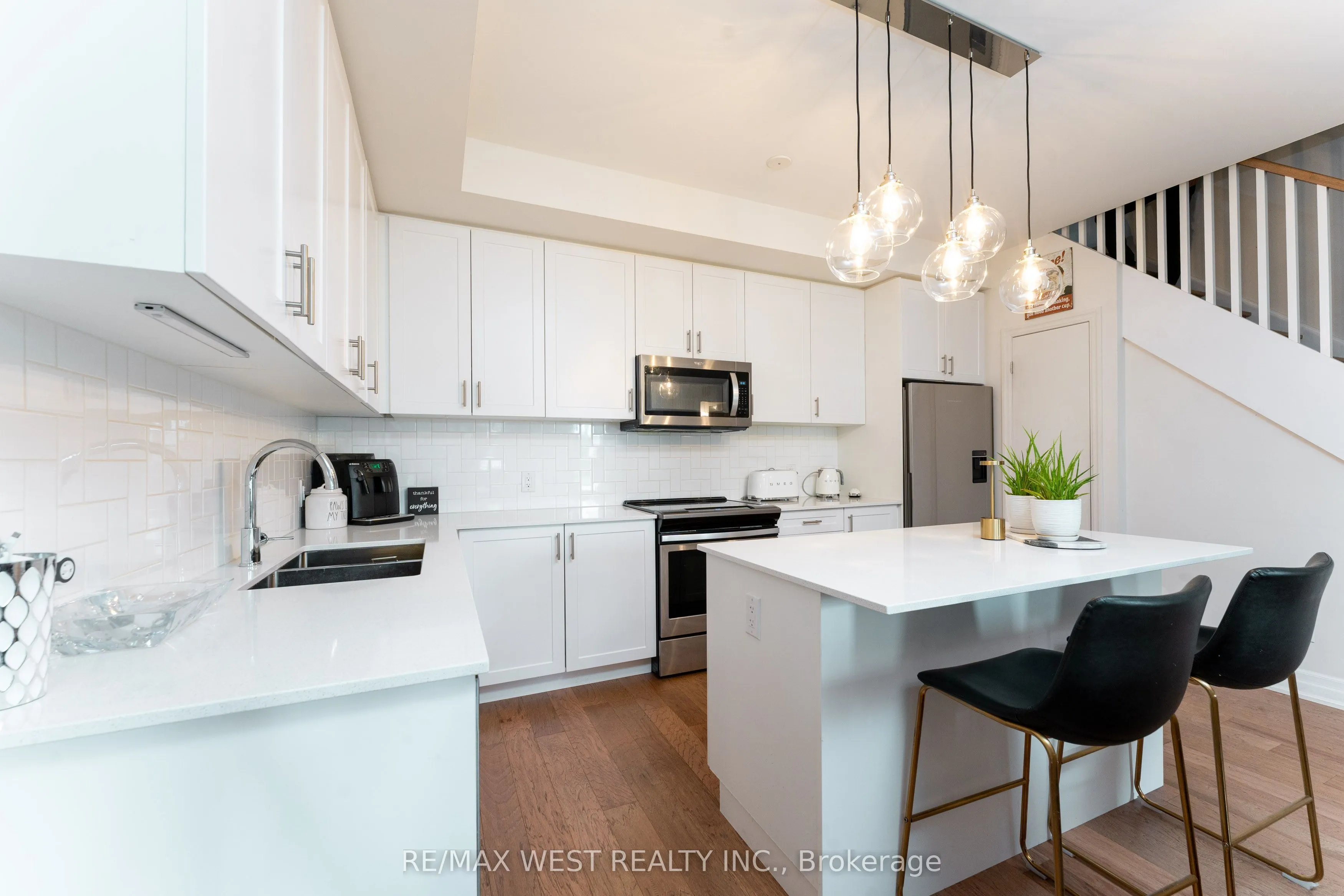 1180 Cawthra Road #105