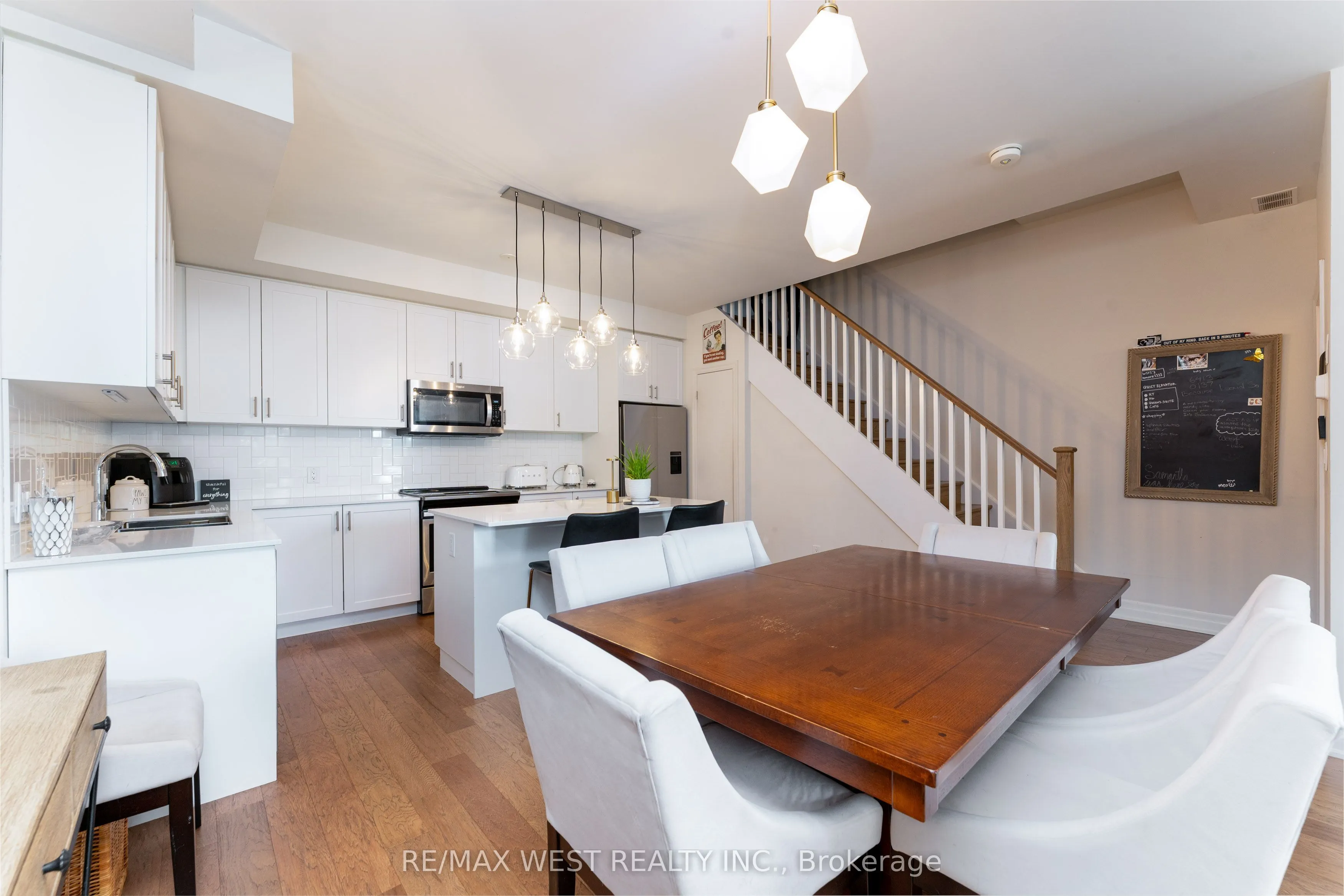 1180 Cawthra Road #105