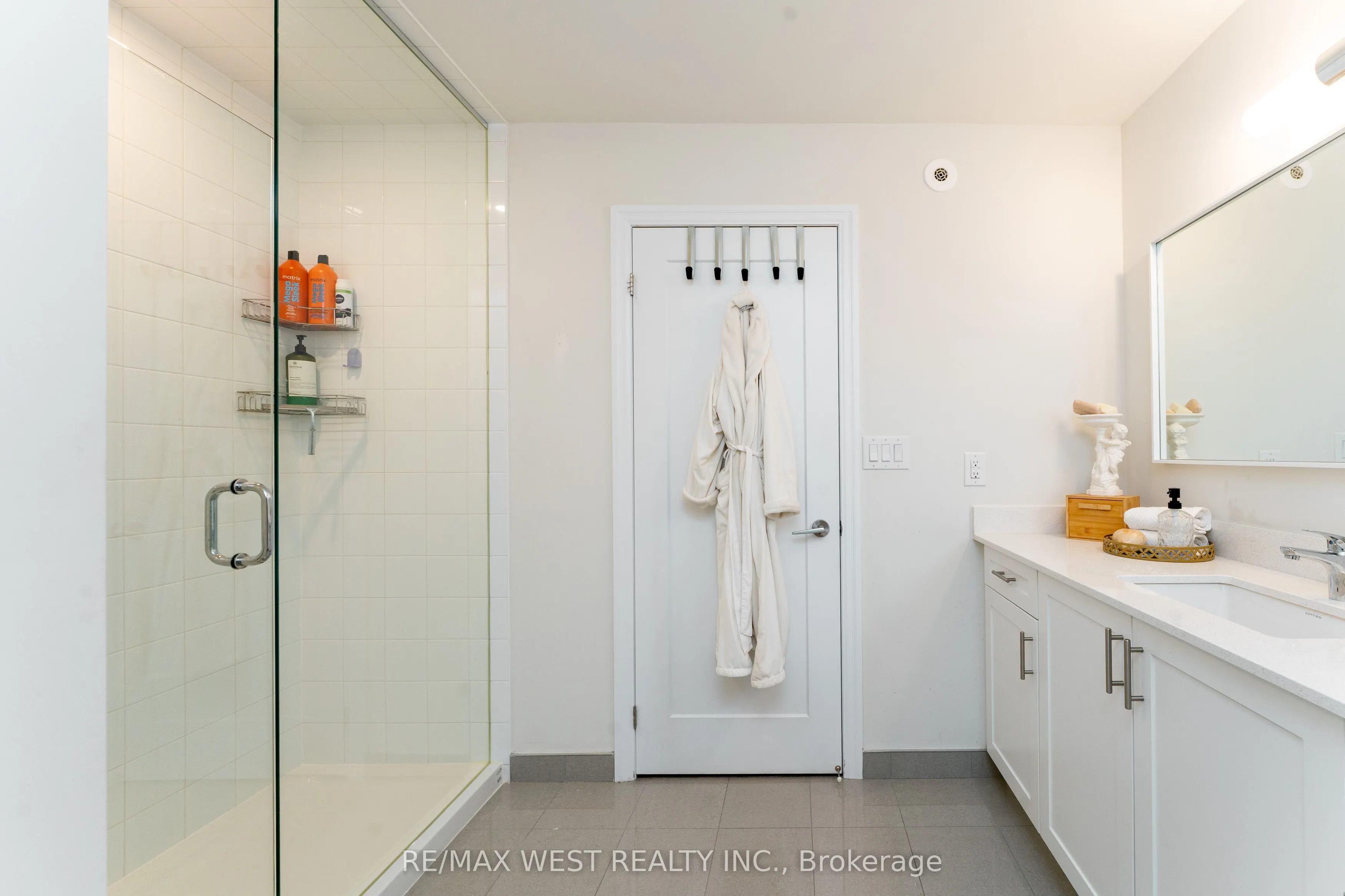 1180 Cawthra Road #105