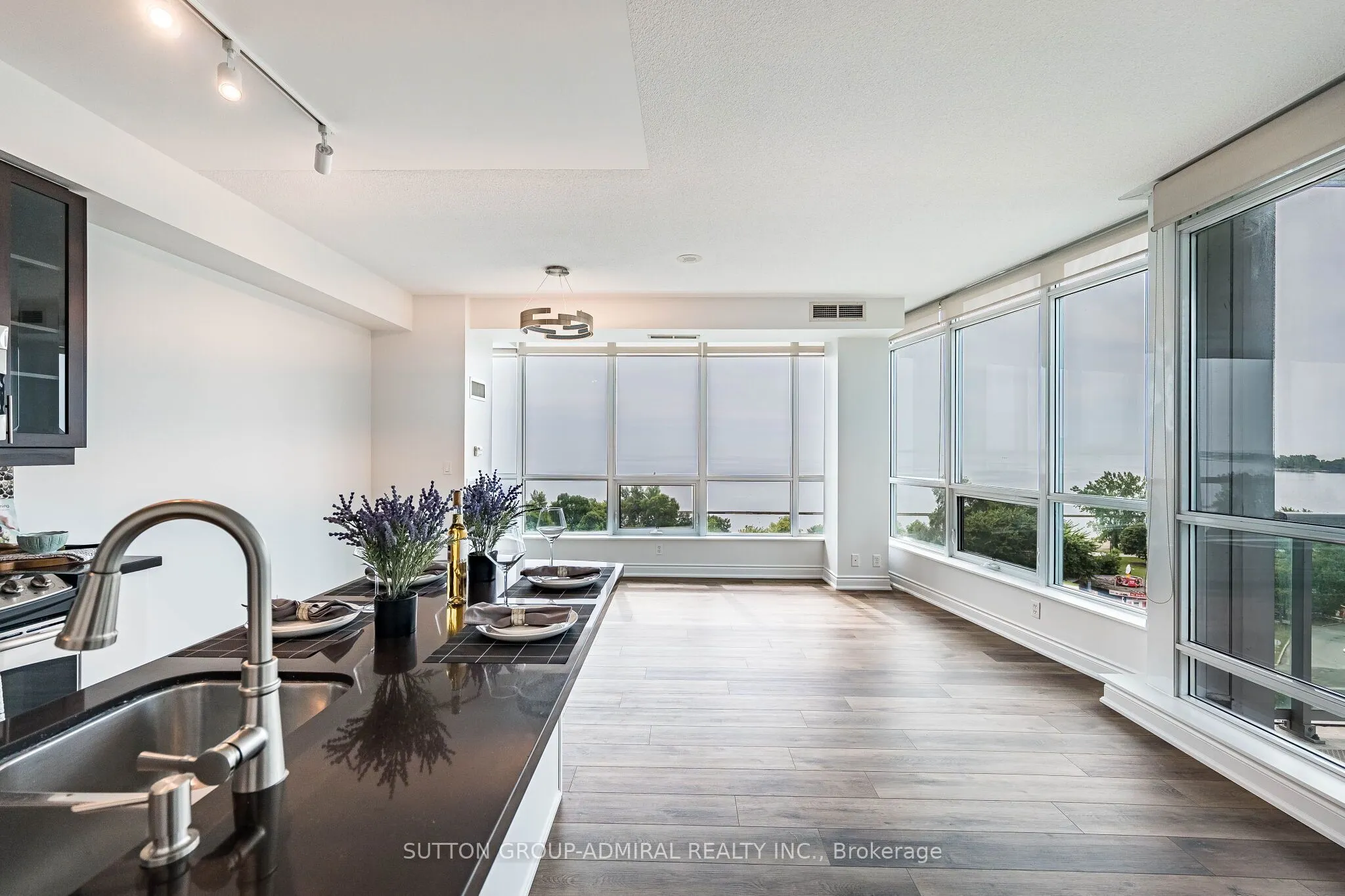 1900 Lake Shore Boulevard W #803