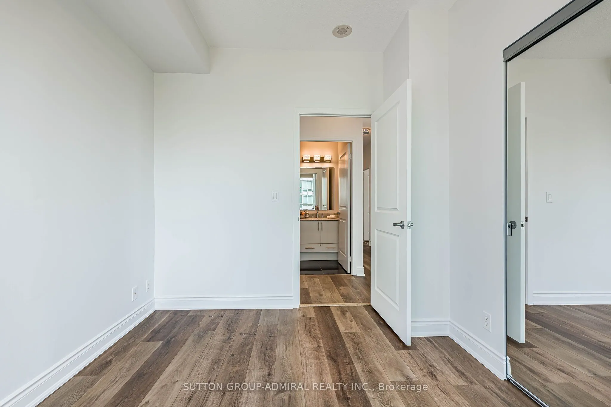 1900 Lake Shore Boulevard W #803