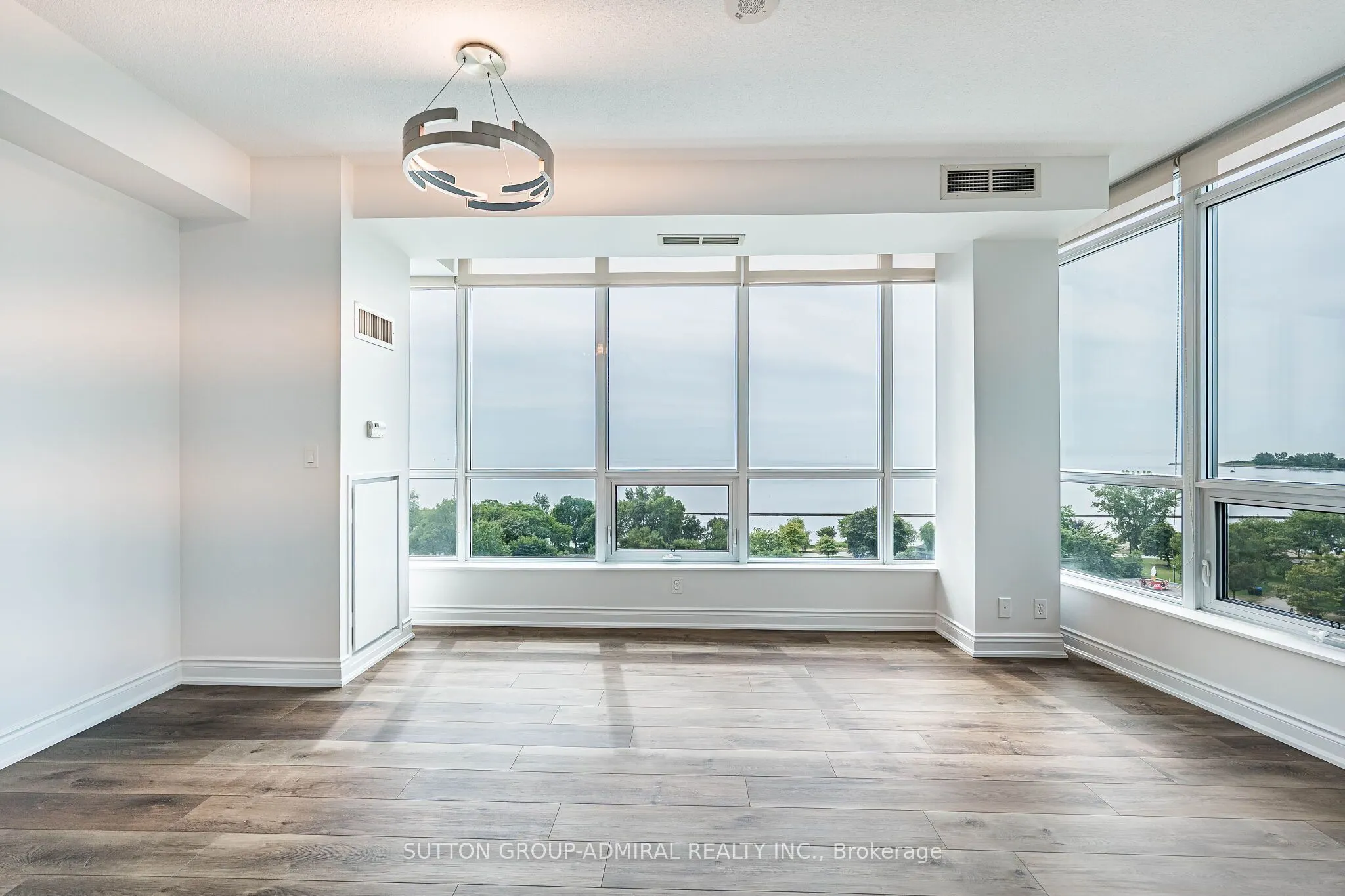 1900 Lake Shore Boulevard W #803