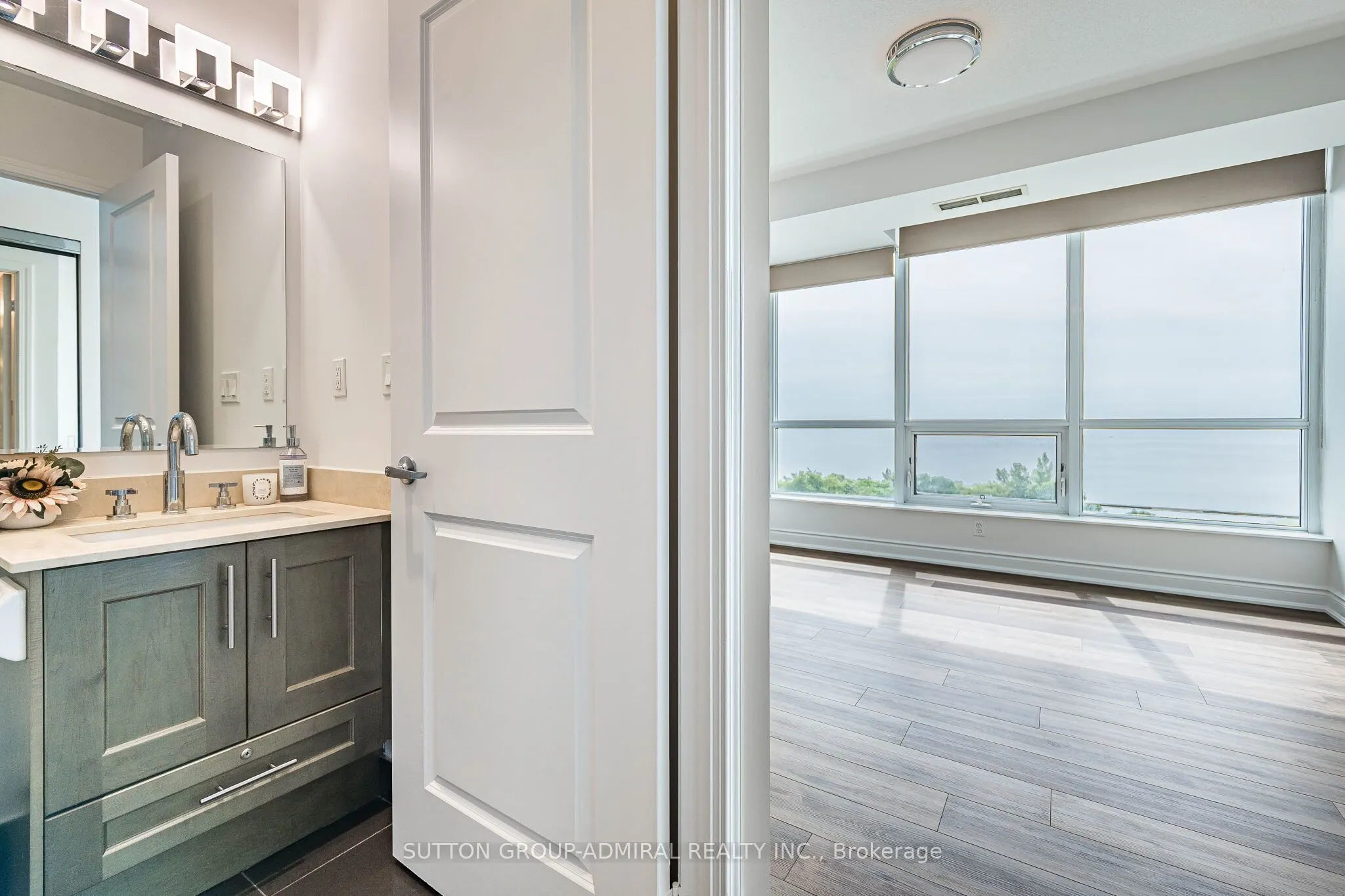 1900 Lake Shore Boulevard W #803