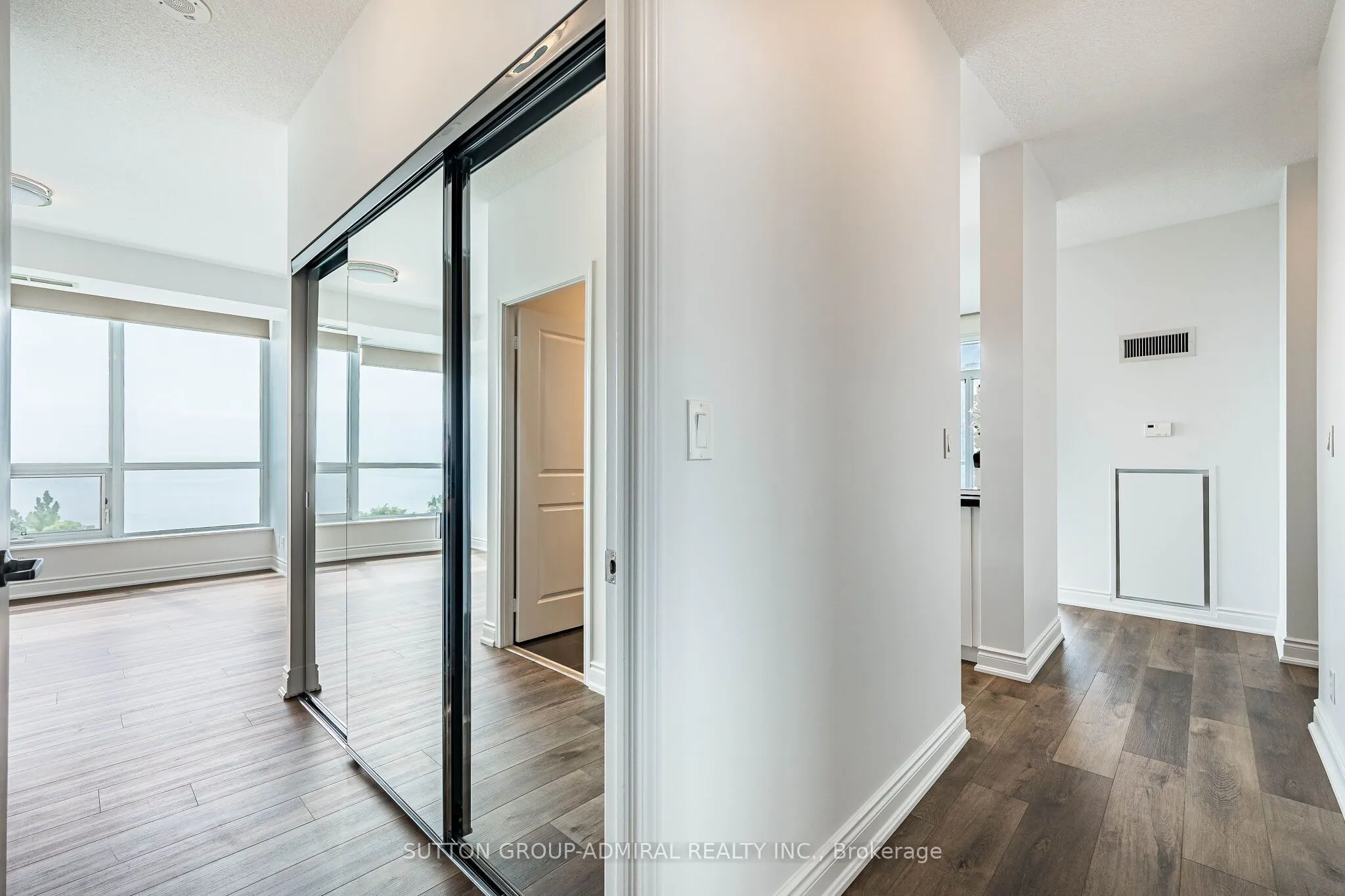 1900 Lake Shore Boulevard W #803