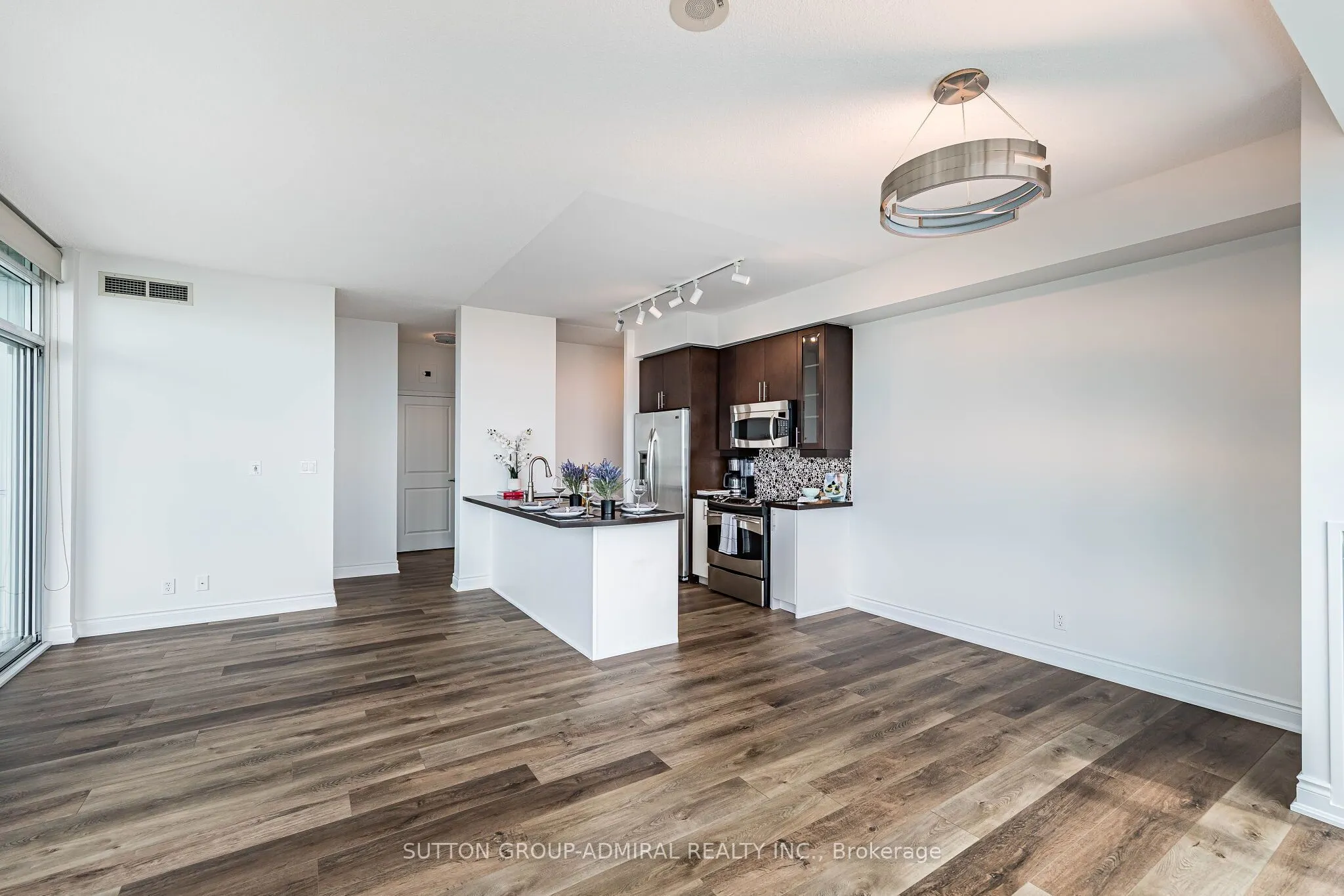 1900 Lake Shore Boulevard W #803