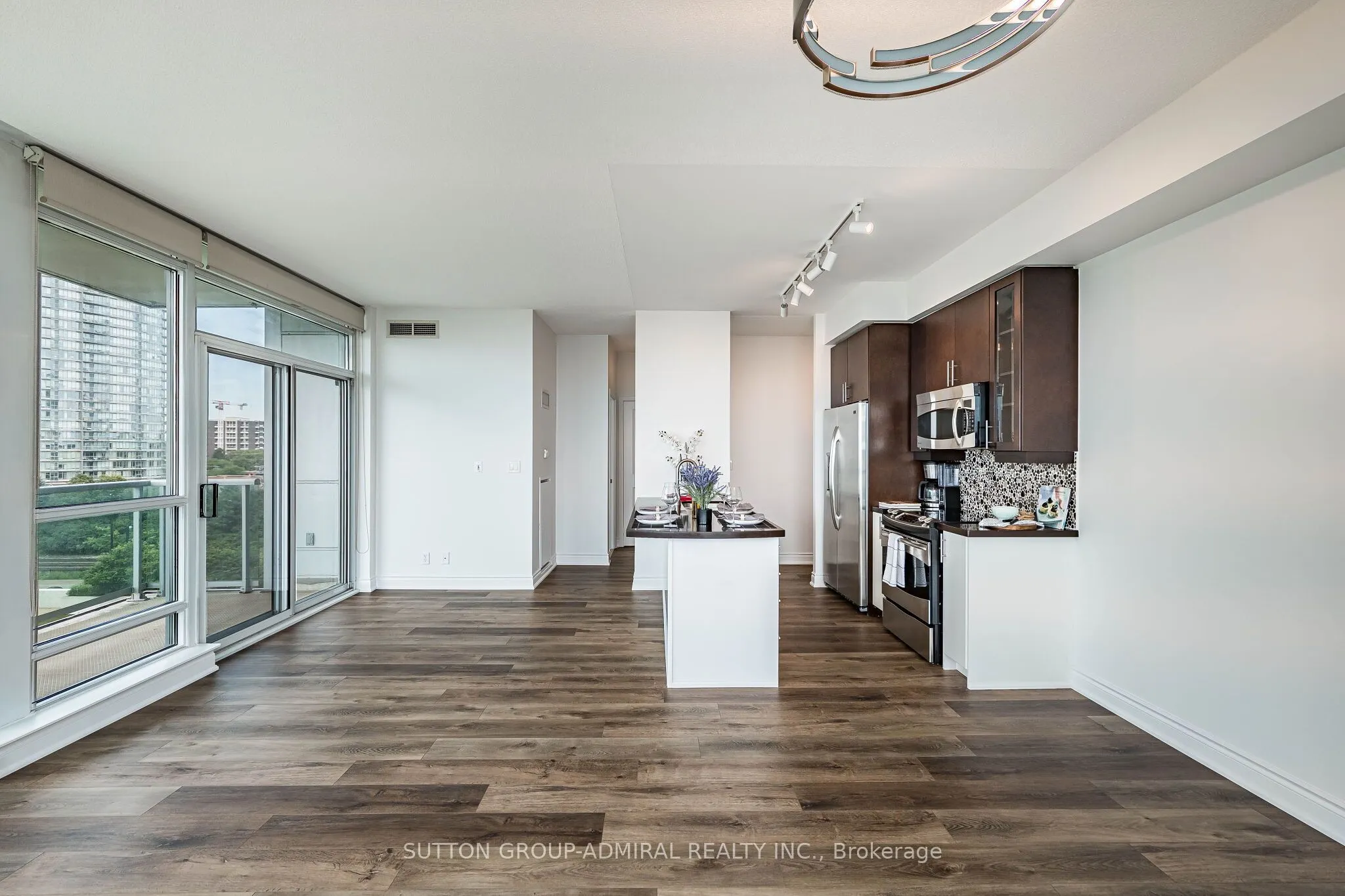 1900 Lake Shore Boulevard W #803