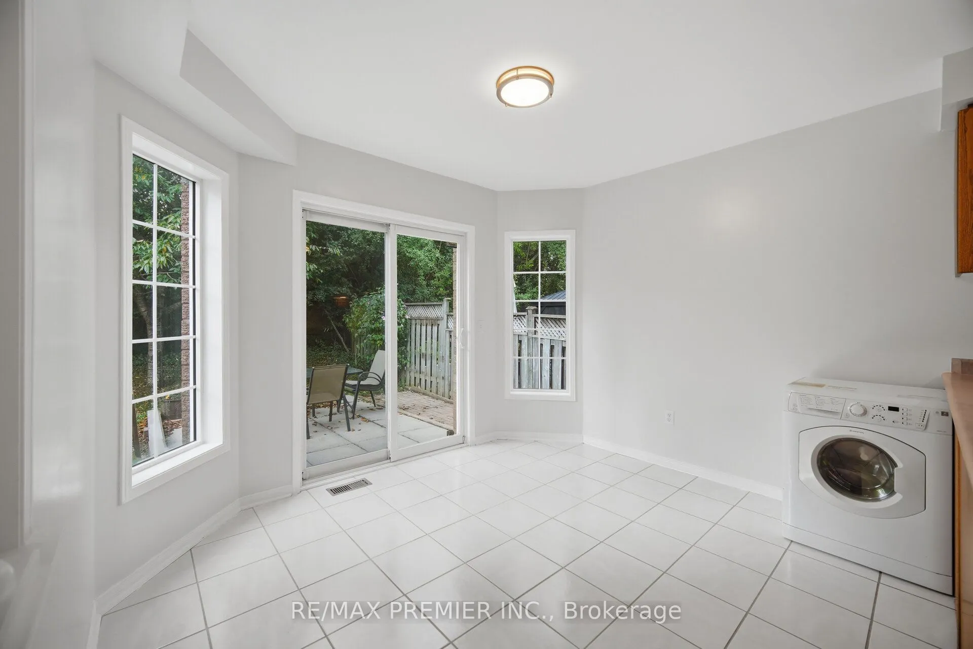 14 Crestridge Drive