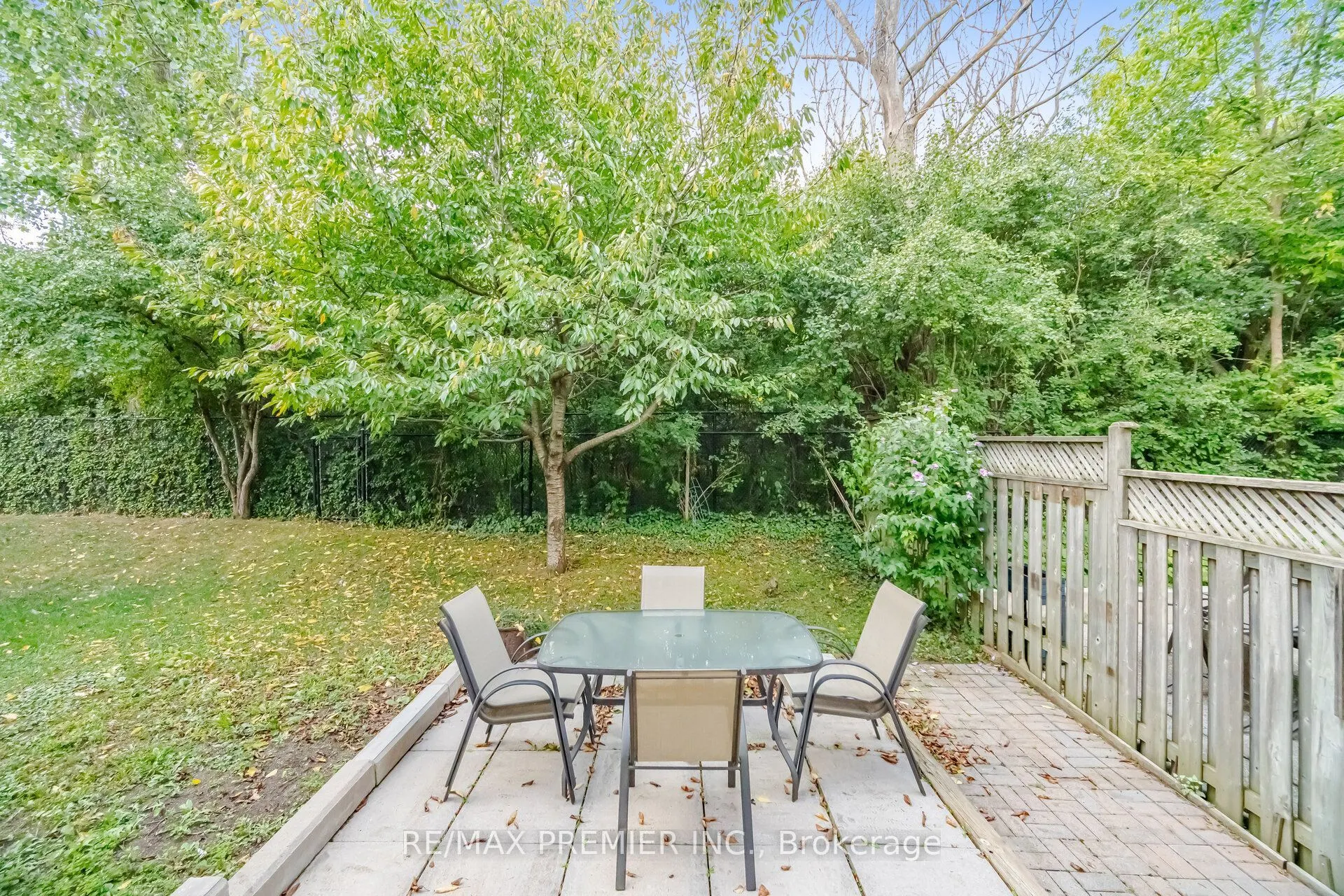 14 Crestridge Drive
