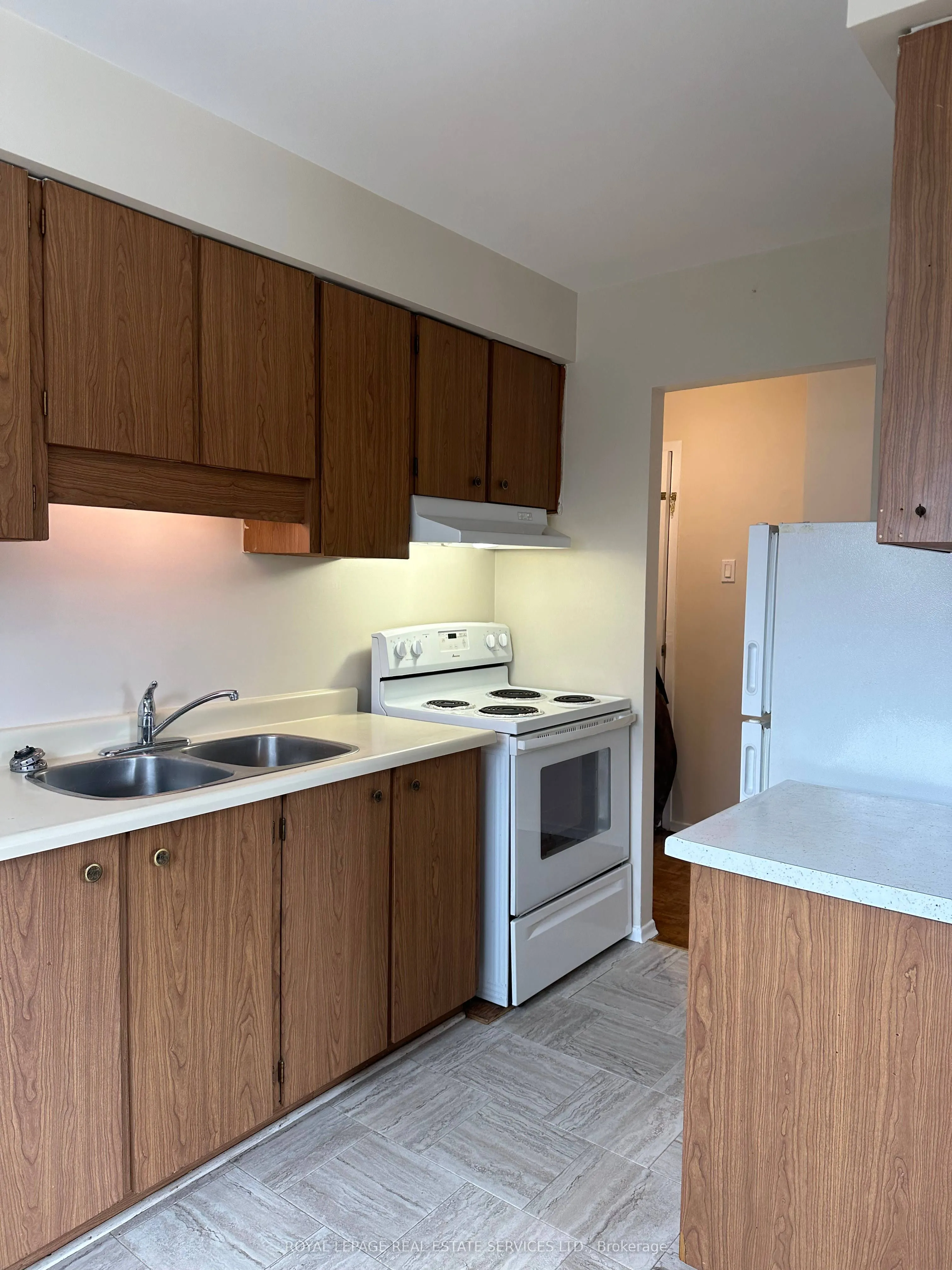 7 Mohawk Avenue #2