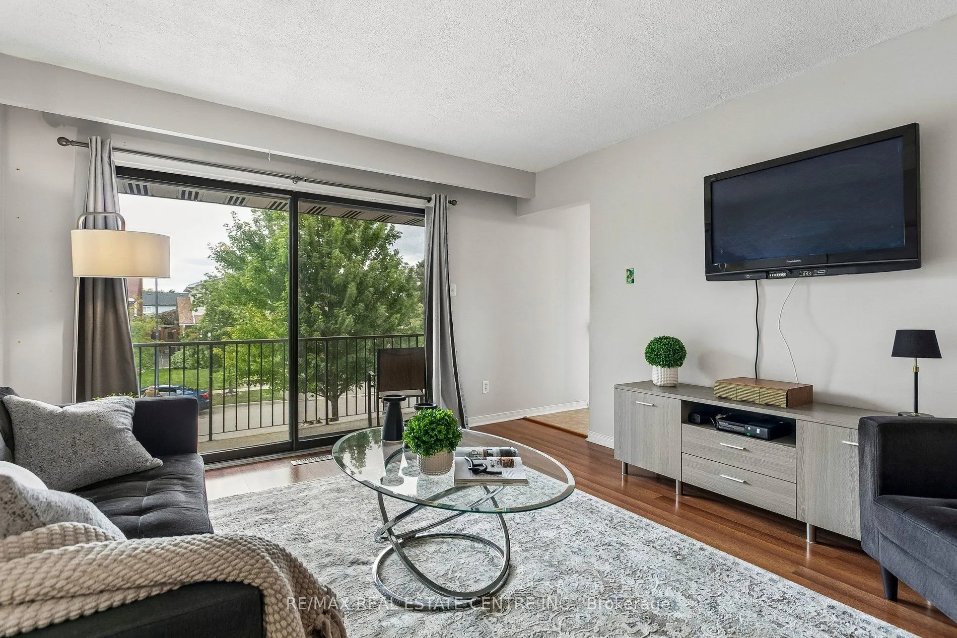 5 Hockley Path