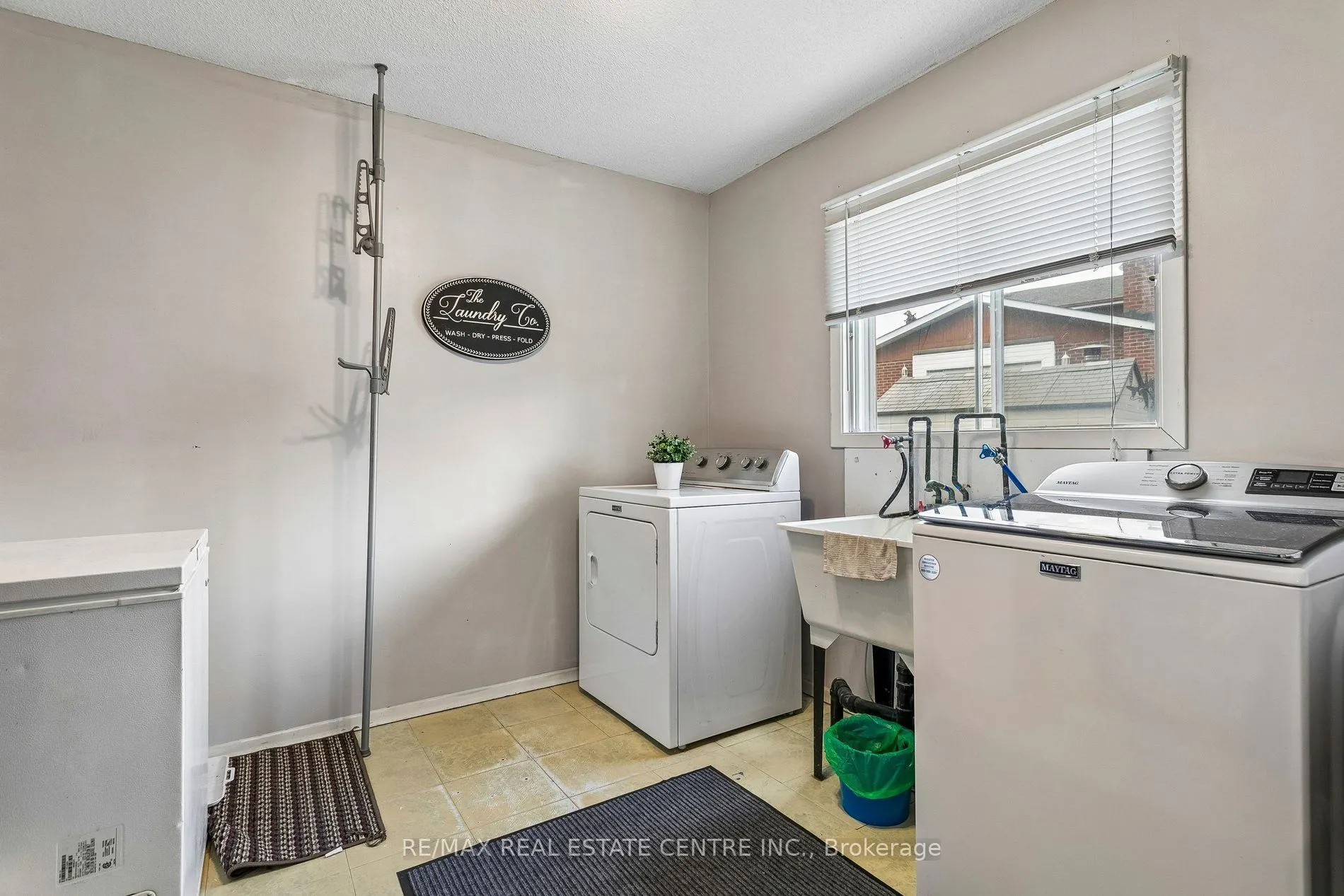 5 Hockley Path