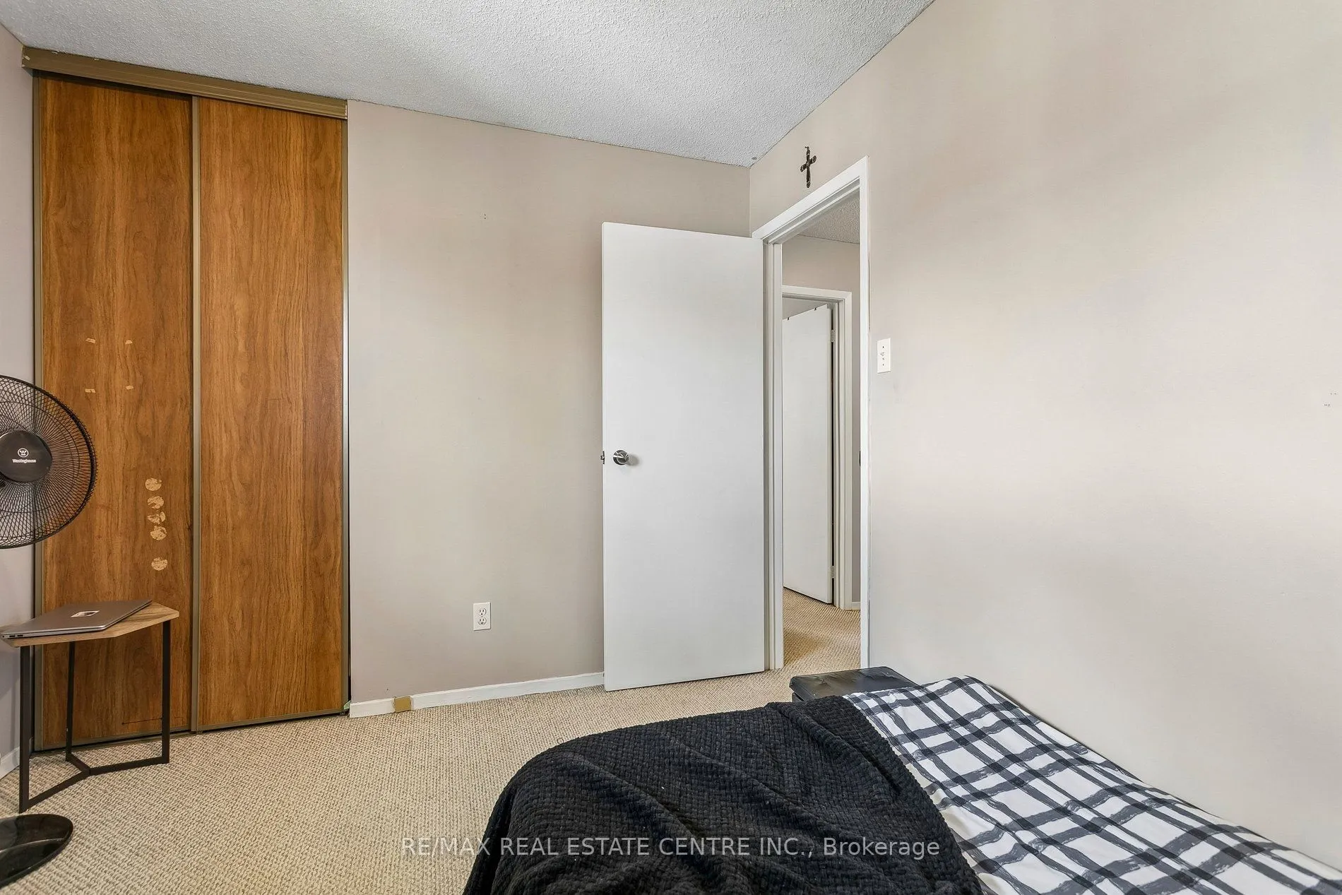 5 Hockley Path