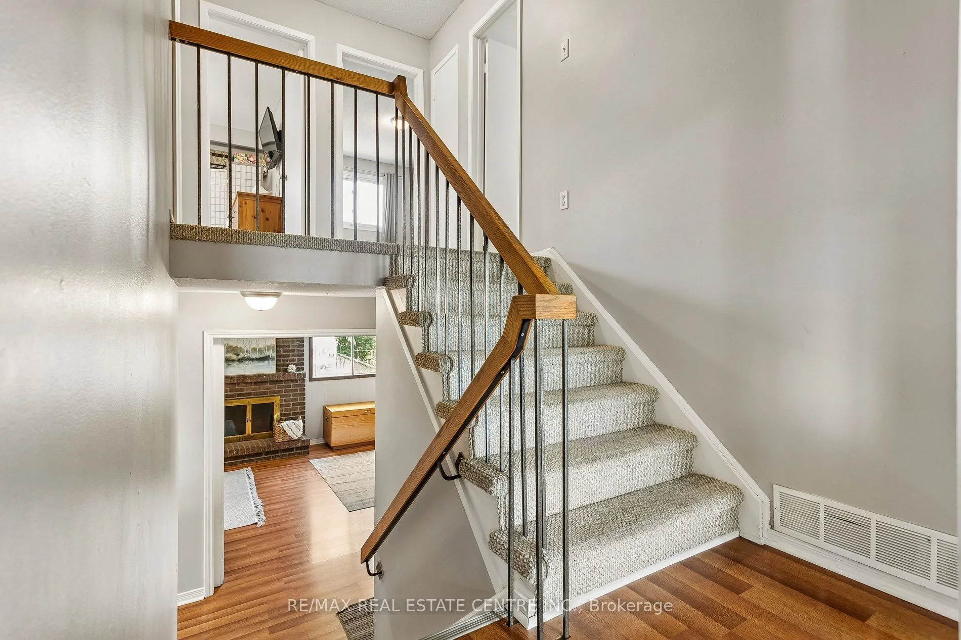 5 Hockley Path