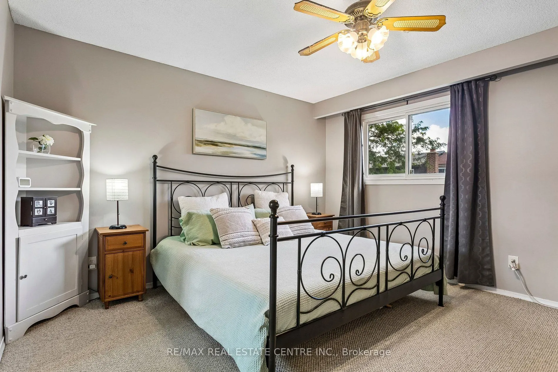 5 Hockley Path