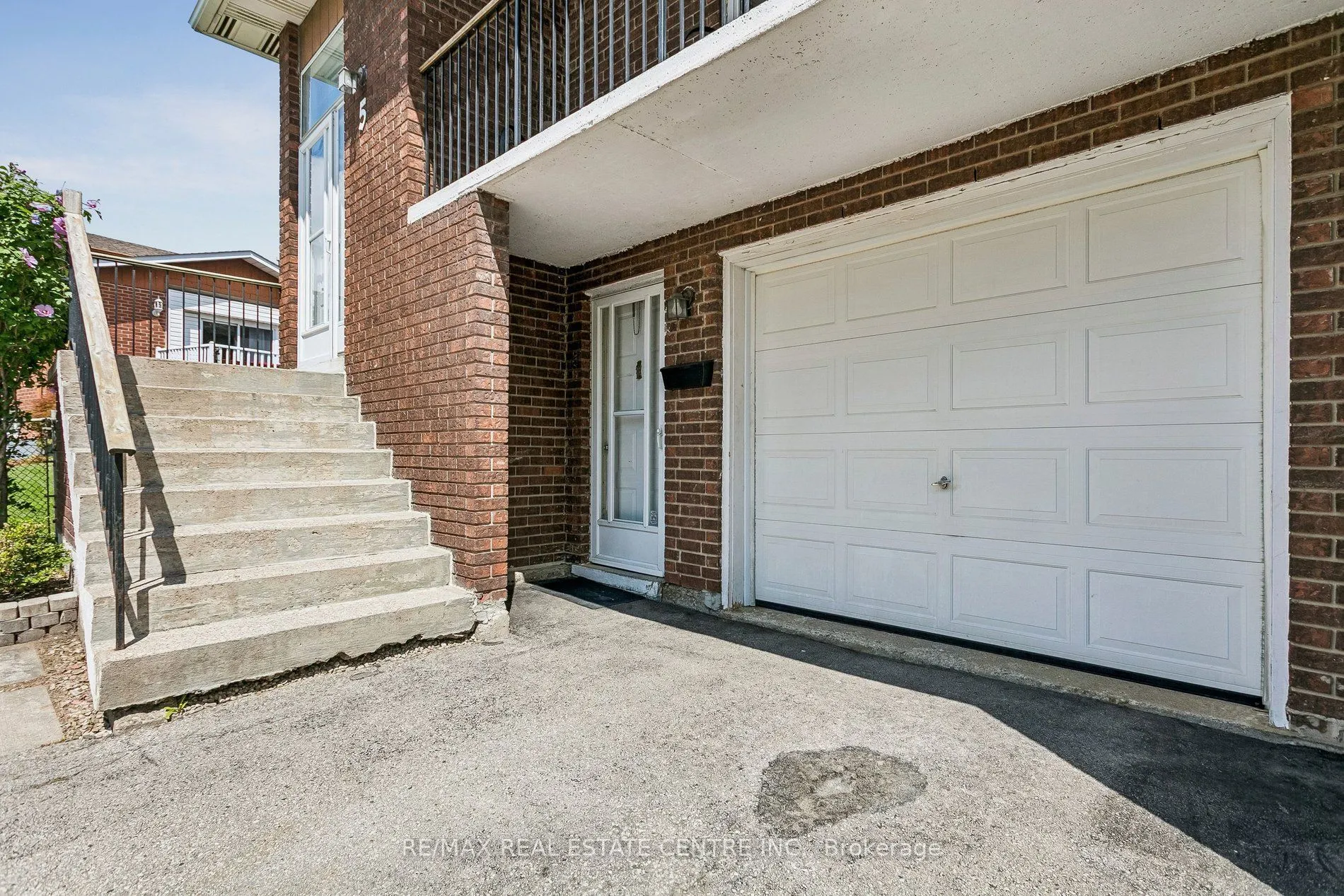 5 Hockley Path